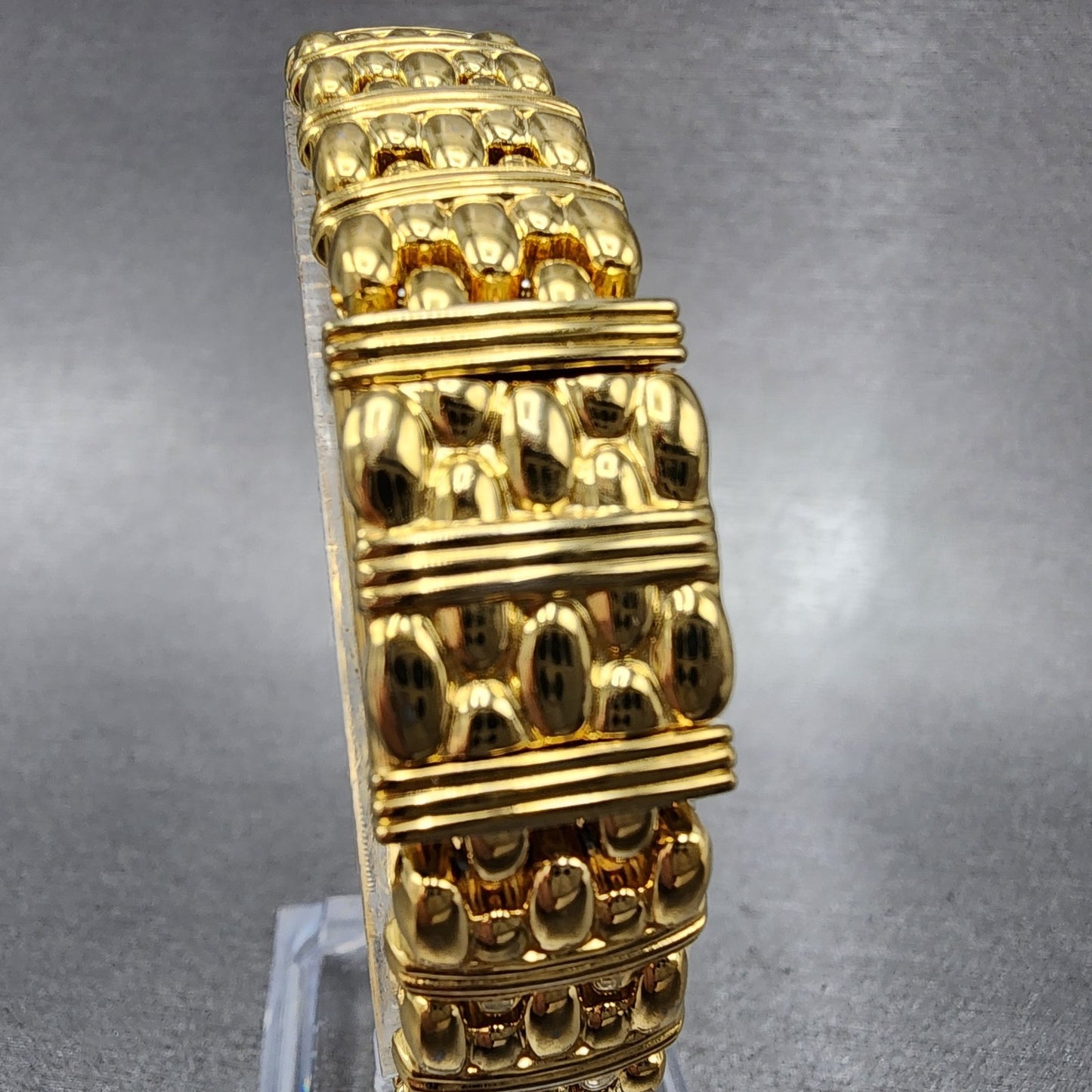 Citizen Elegance Tank Watch Women 15mm MOP Dial Gold Tone Hide Away New Batt B124