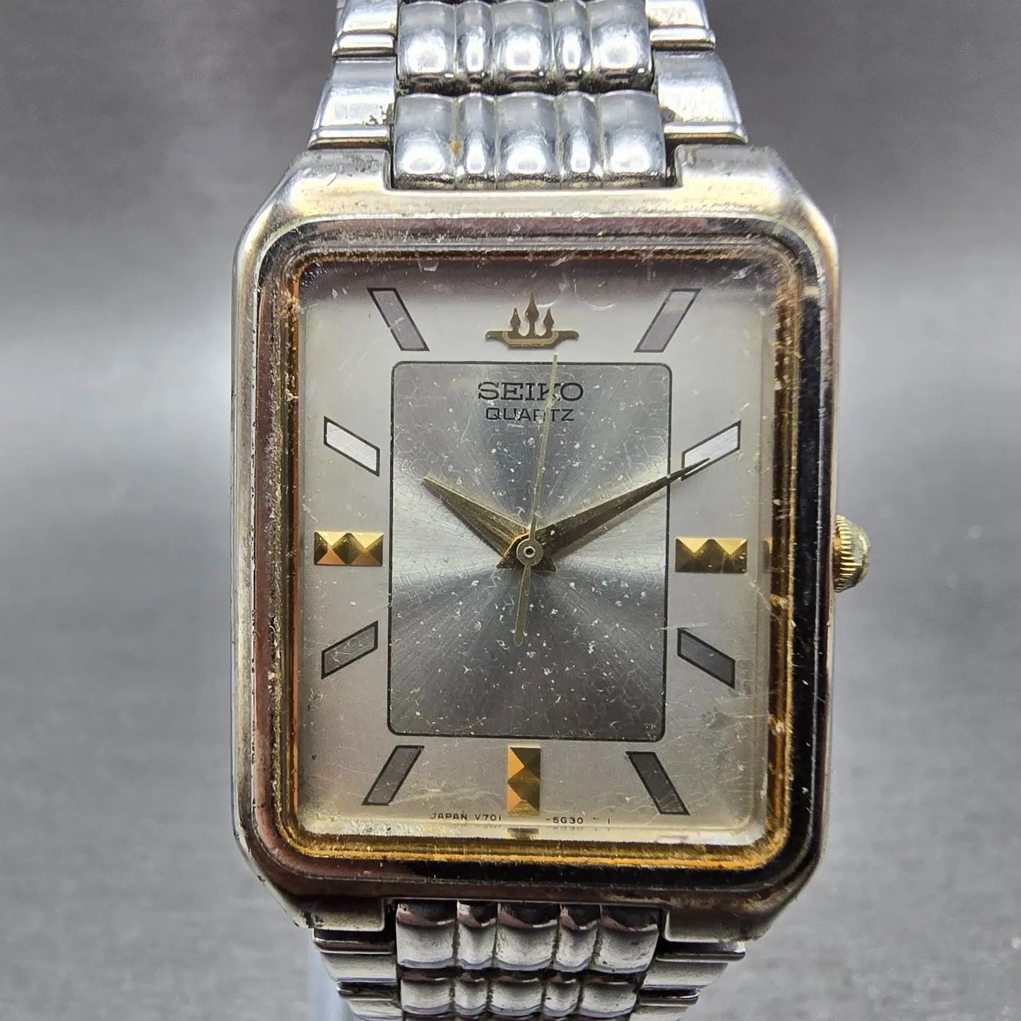 Seiko Tank Watch Men 27mm Silver Dial Two Tone Rectangle V701-5K90 PARTS Vintage0
