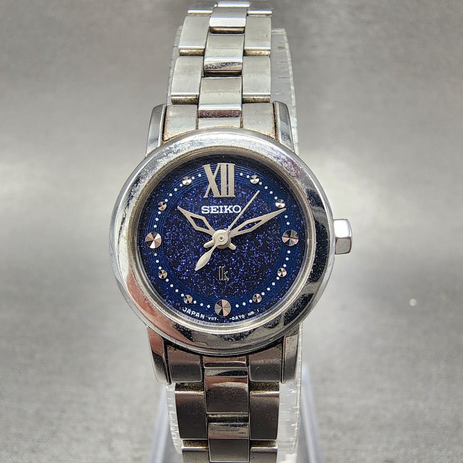 Seiko Solar Lukia Watch 22mm Women Blue Dial Steel Round V1170AK0 Runs0