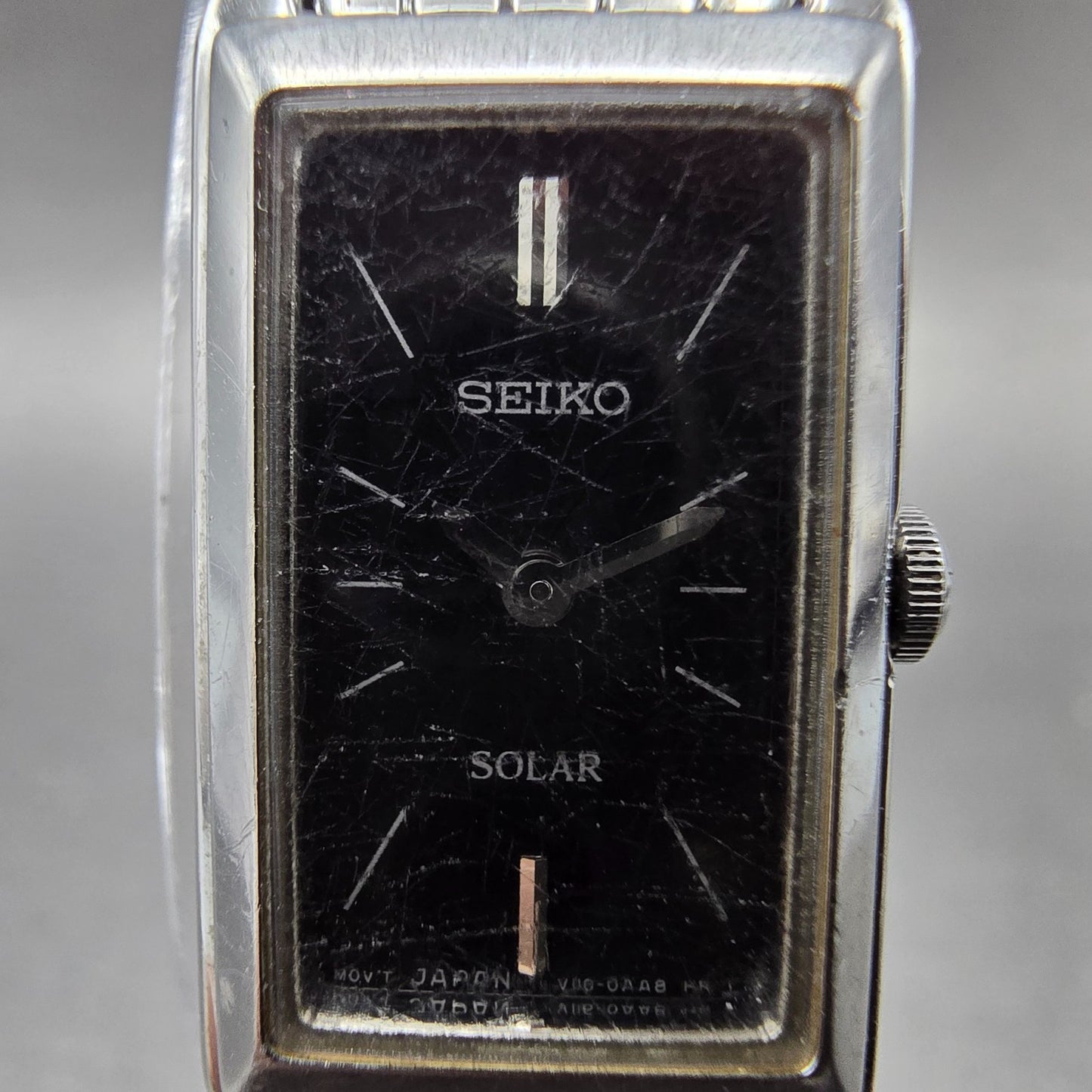 Seiko Solar Tank Watch Women 15mm Black Dial Silver Tone V116-0AA0 Runs1