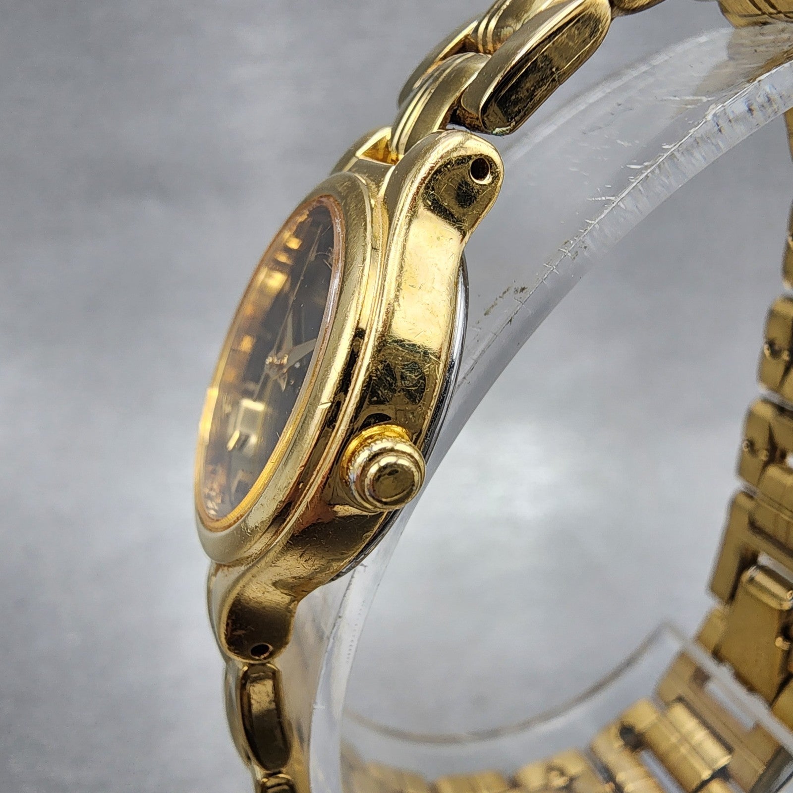 Seiko Watch Women 21mm Black Dial Gold Tone Round V4011111 New Battery2