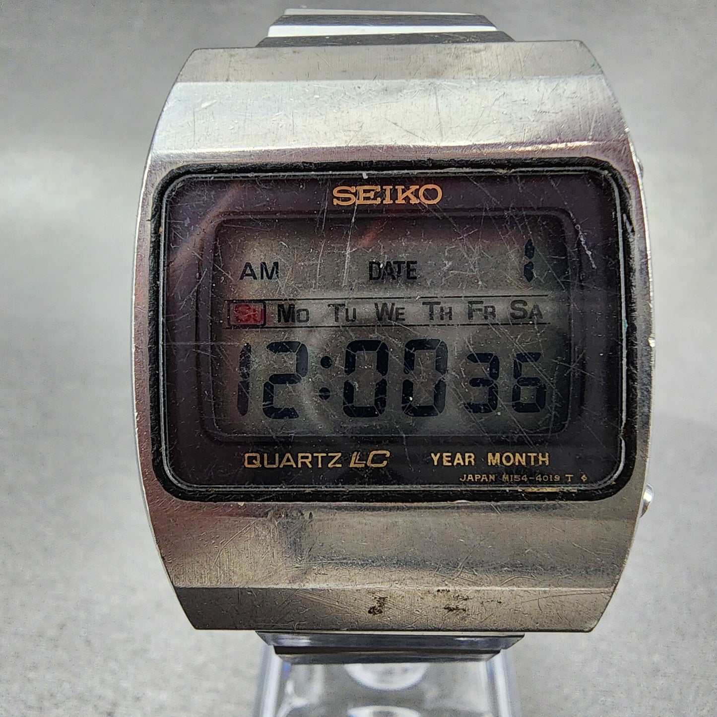 Seiko Digital Watch Men 34mm LCD Silver Tone Rectangle M1544019 PARTS2