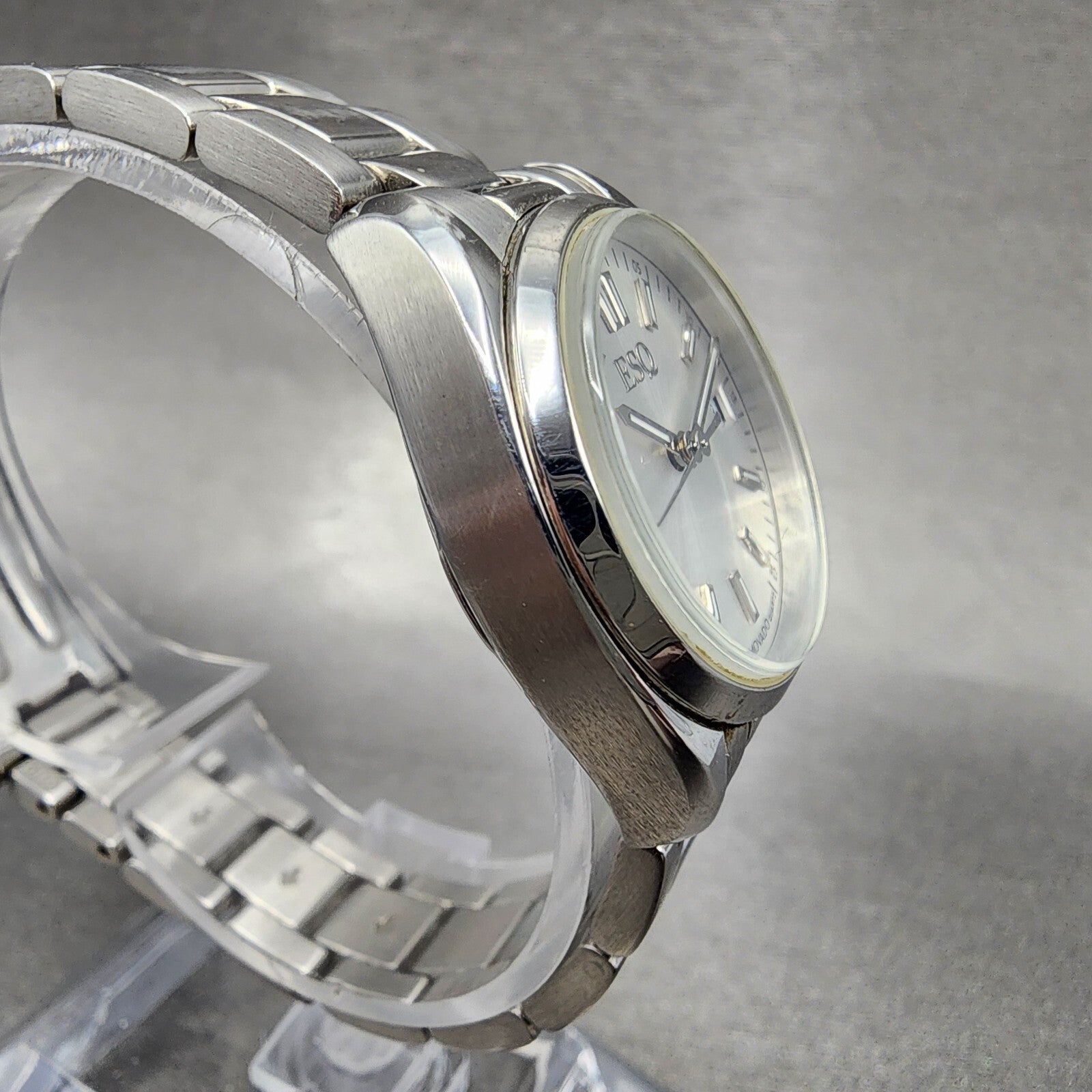 ESQ Watch Women 27mm Silver Dial Stainless Steel Date Round New Batt5