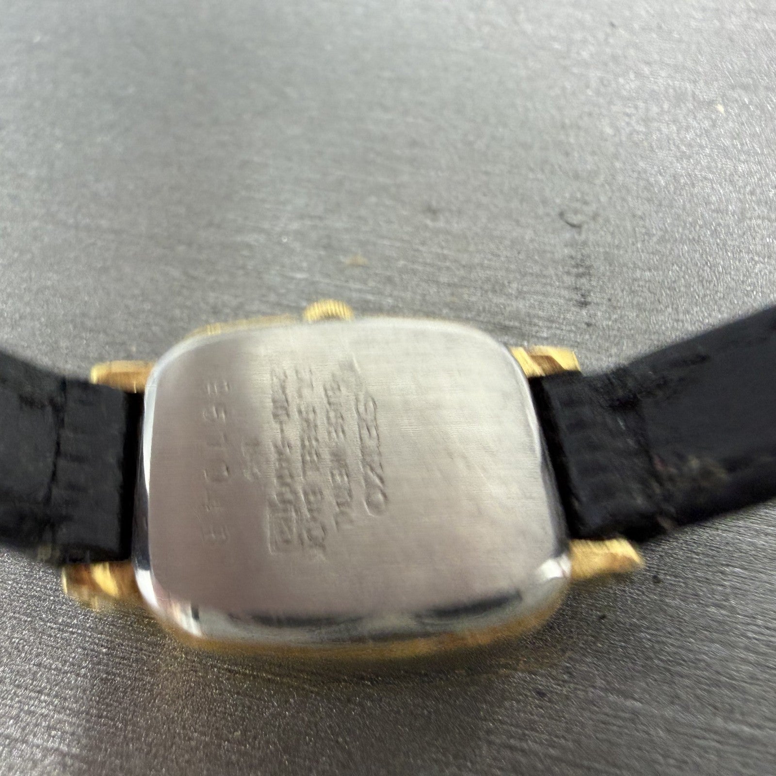 Seiko Watch Women 17mm White Dial Gold Tone Rectangle 2Y005A00 New Battery9
