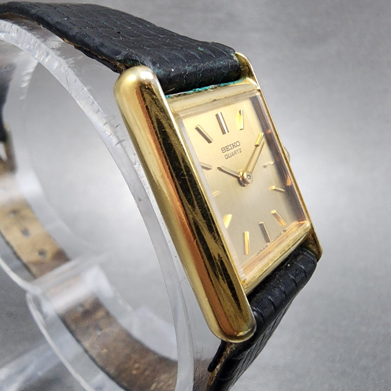 Seiko Tank Watch Women 18mm Gold Dial Gold Tone Rectangle 14005039 New Battery3