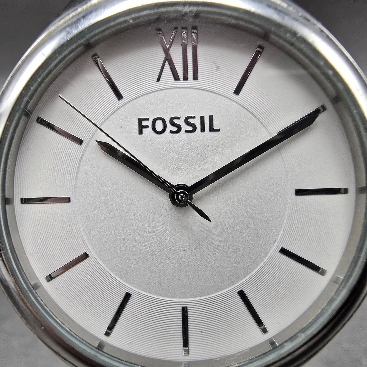 Fossil Watch Women 36mm White Dial Silver Tone Round BQ3130 New Battery1