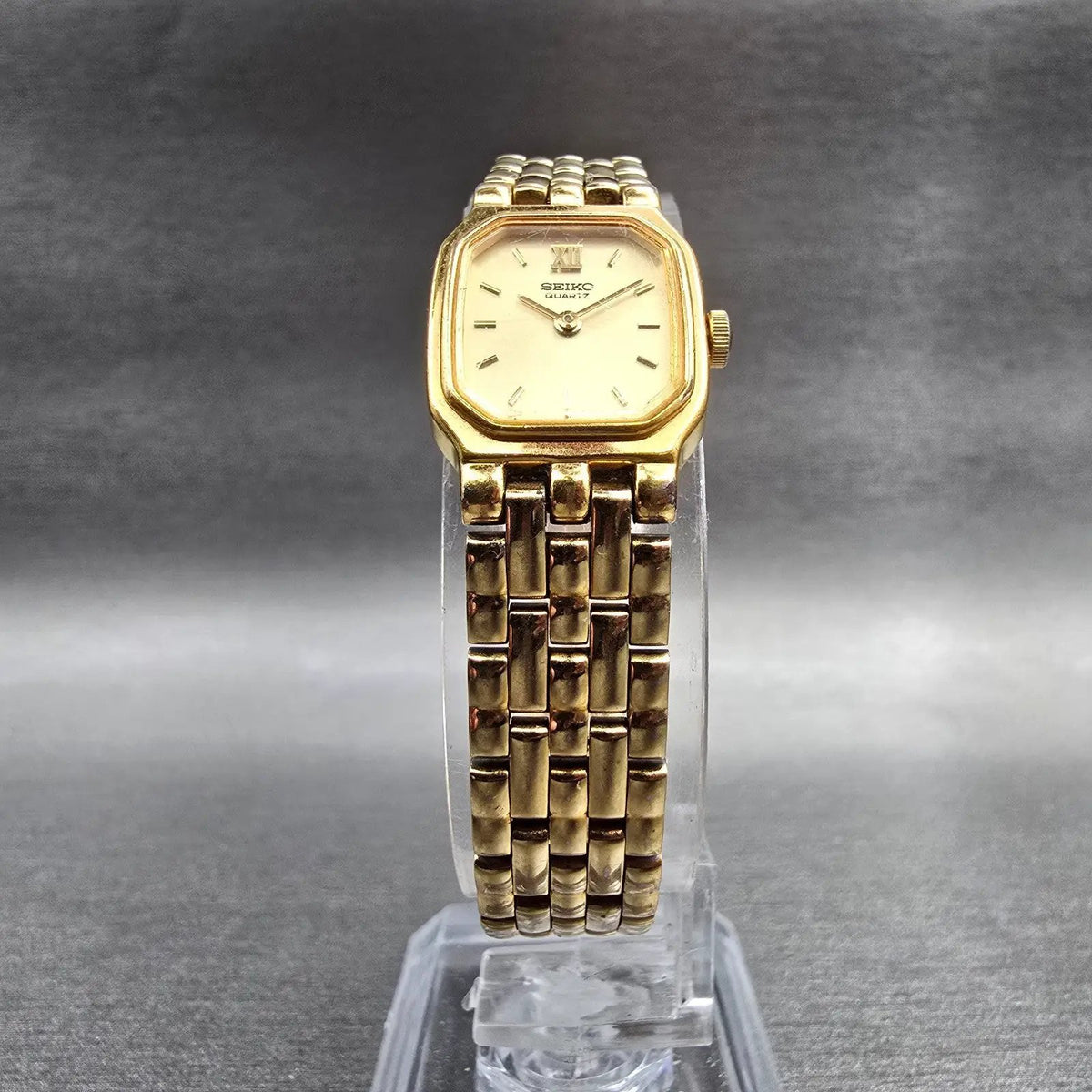 Seiko Watch Women 16mm Champagne Dial Gold Tone Rectangle 4N00-5249 New Battery5
