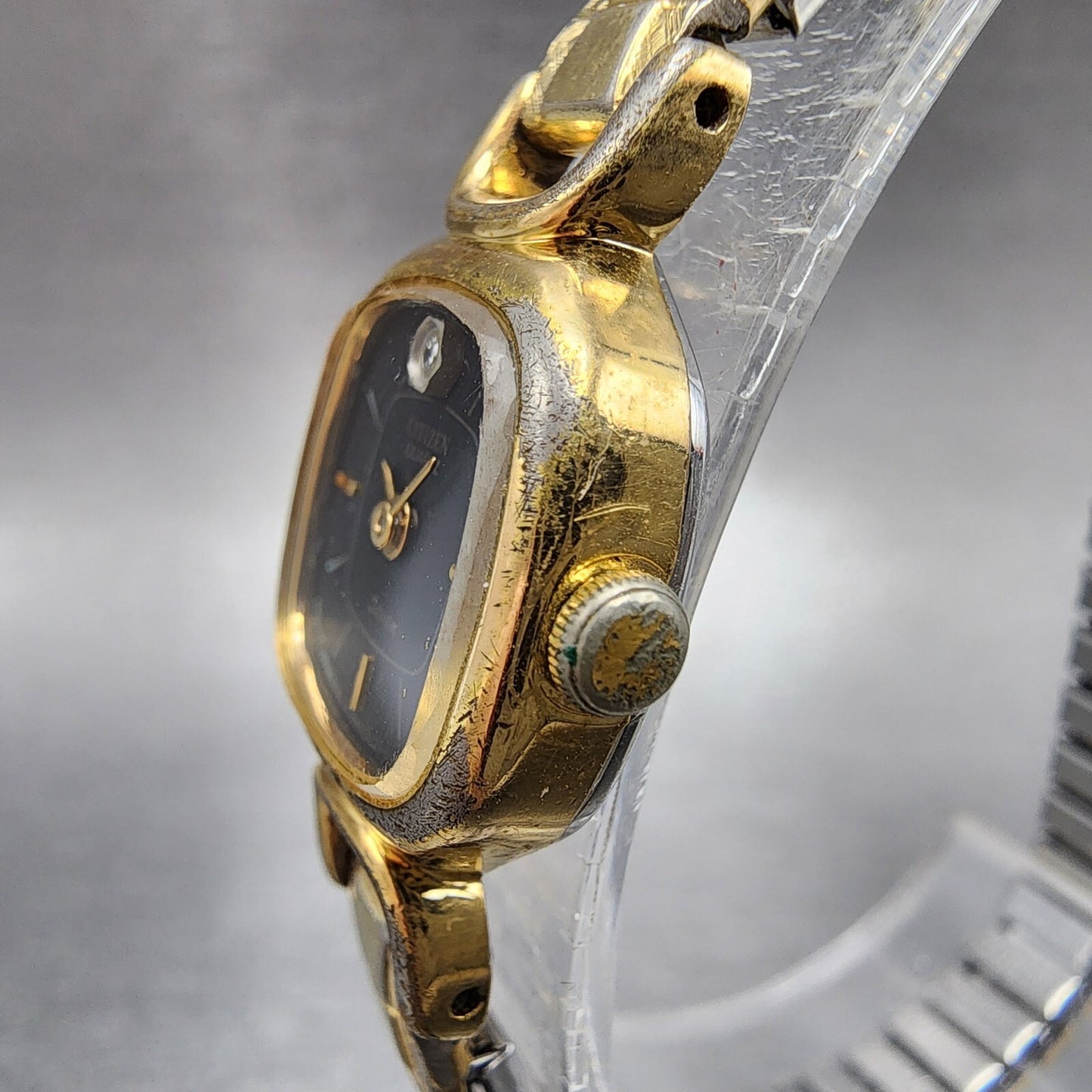 Citizen Seven Watch Women 17mm Black Dial Gold Tone Square 3220-949081 New Batt