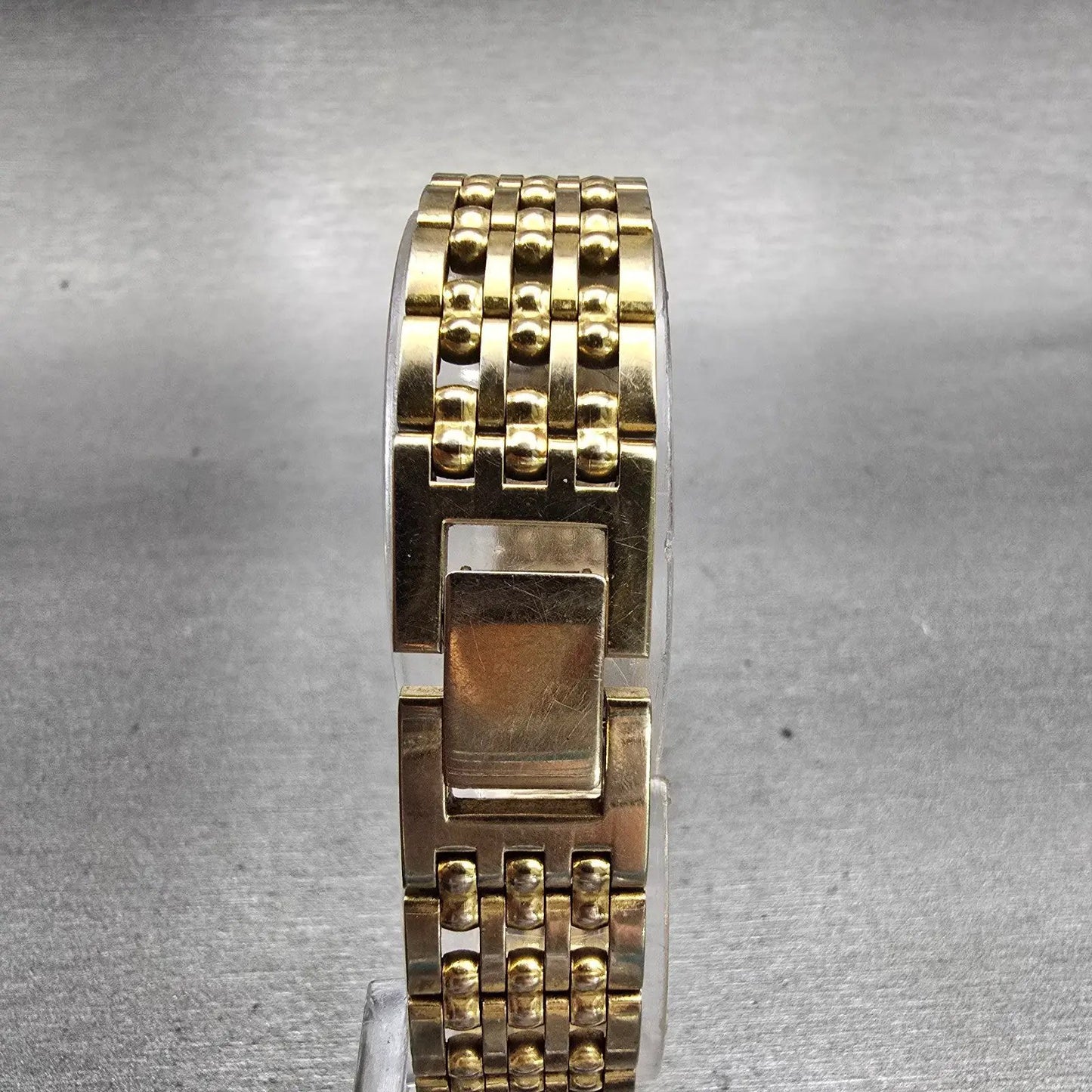 Citizen CQ Watch Women 21mm MOP Dial Two Tone Round 2200-229207 New Battery VTG7