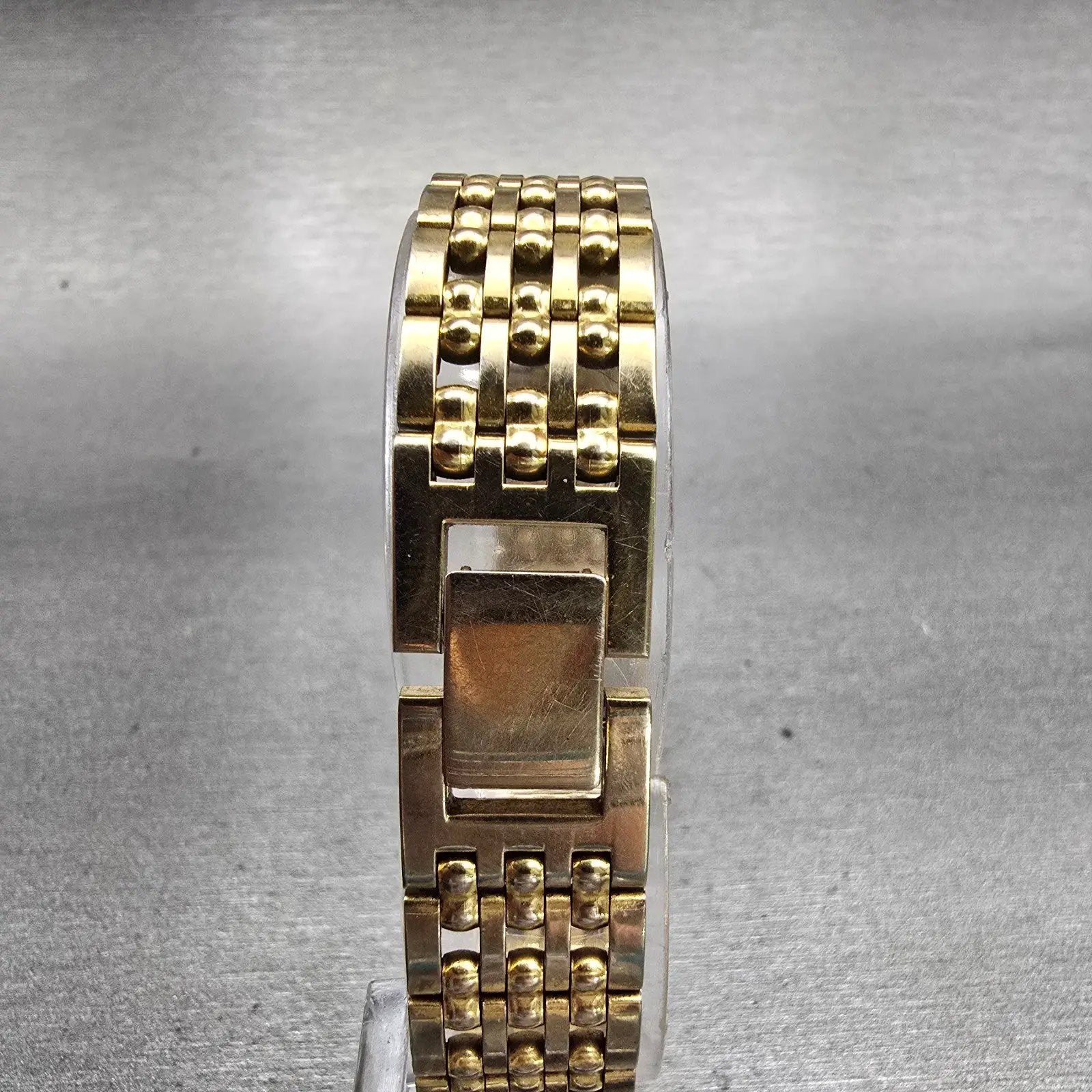 Citizen CQ Watch Women 21mm MOP Dial Two Tone Round 2200-229207 New Battery VTG7