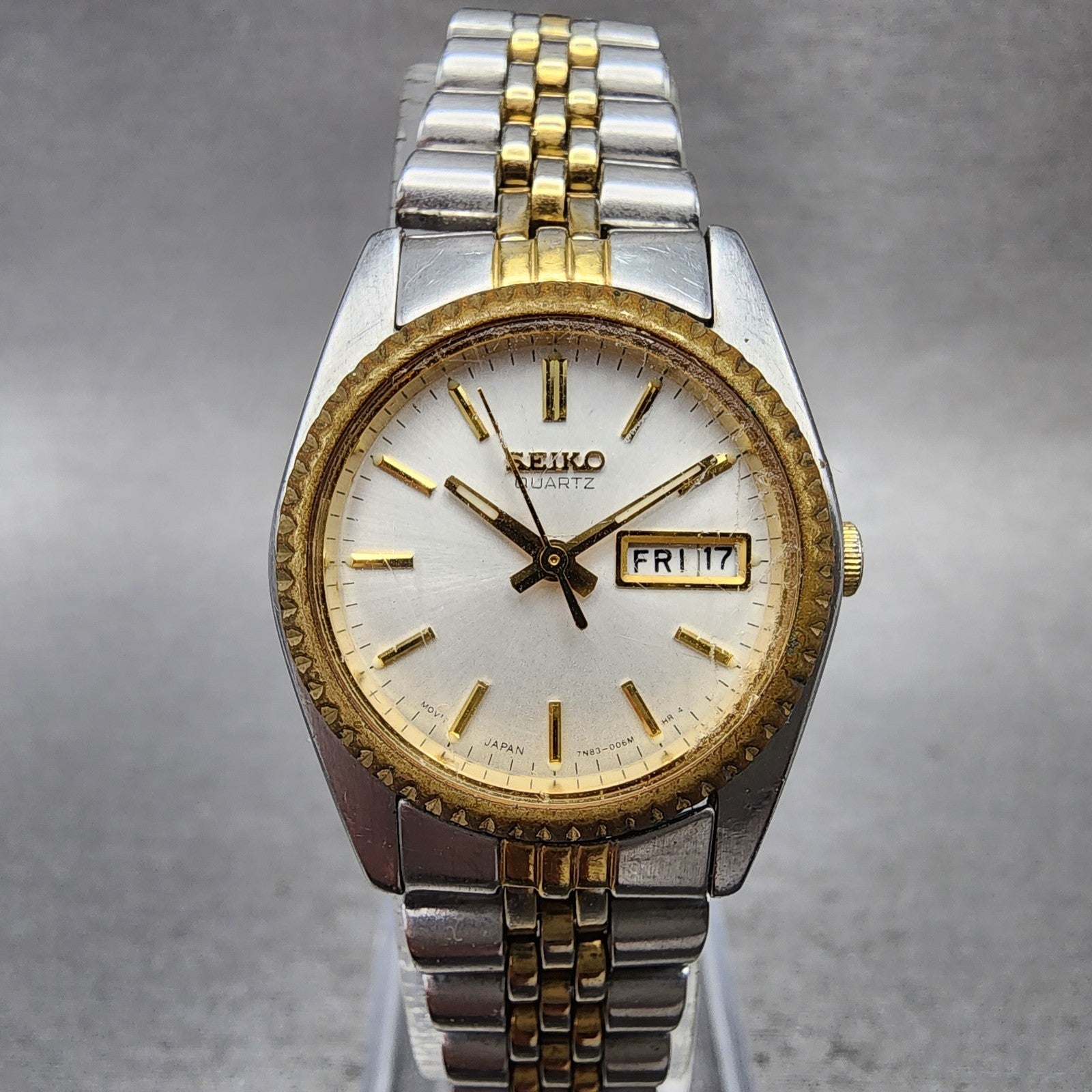 Seiko Watch Women 25mm White Dial Two Tone daydate Round 7n830041 New Batt B1230