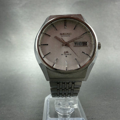 Seiko Lord Matic Watch Men 37mm Silver Dial Silver Tone Daydate 5606-8061 Runs5
