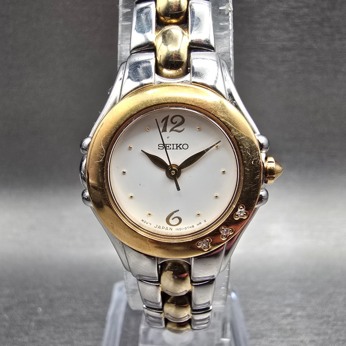 Seiko Watch Women 22mm White Dial Two Tone Round 1N01-0KB0 Diamonds New Battery0