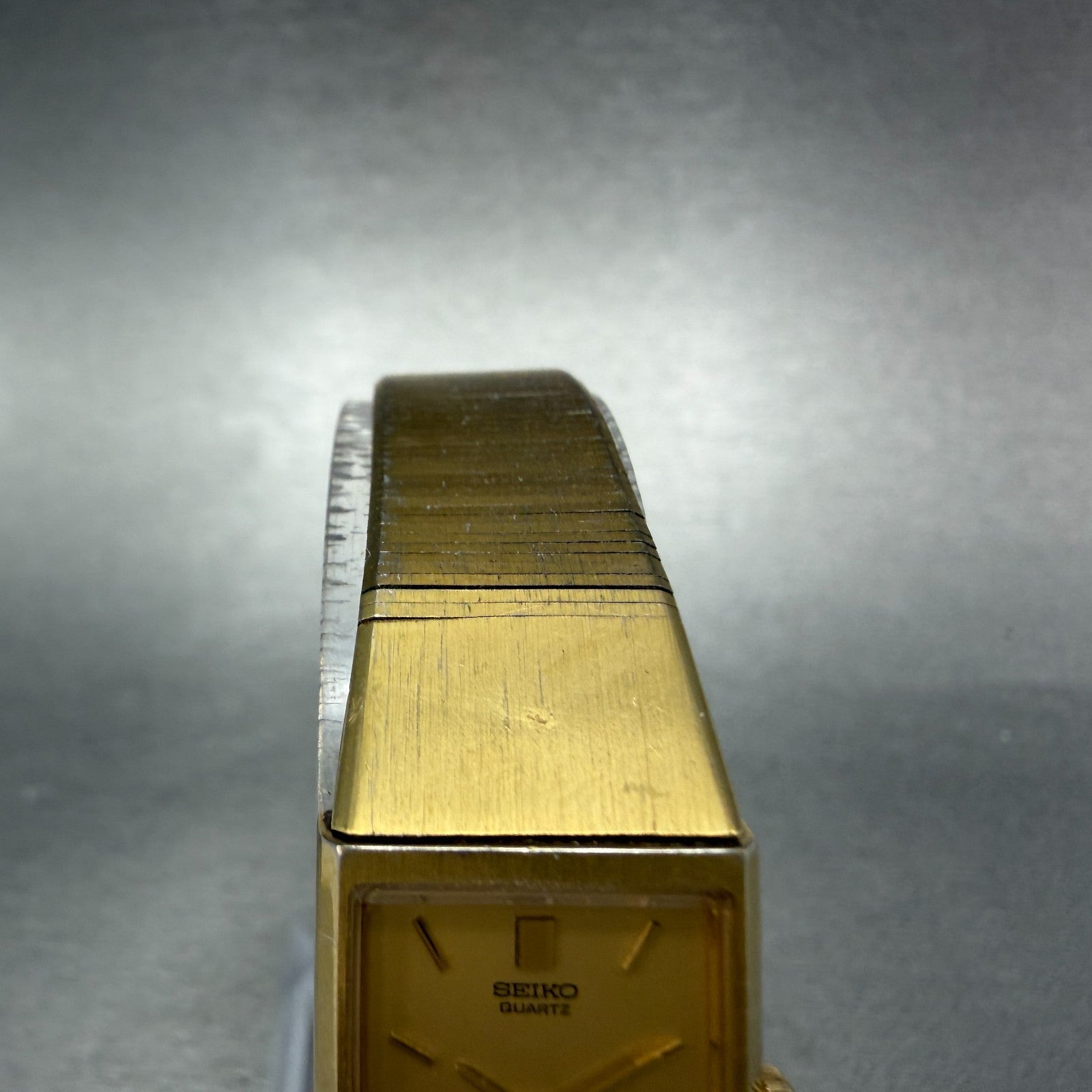 Seiko Tank Watch Women 16mm Champagne Dial Gold Tone 1N00-5F90 New Battery4