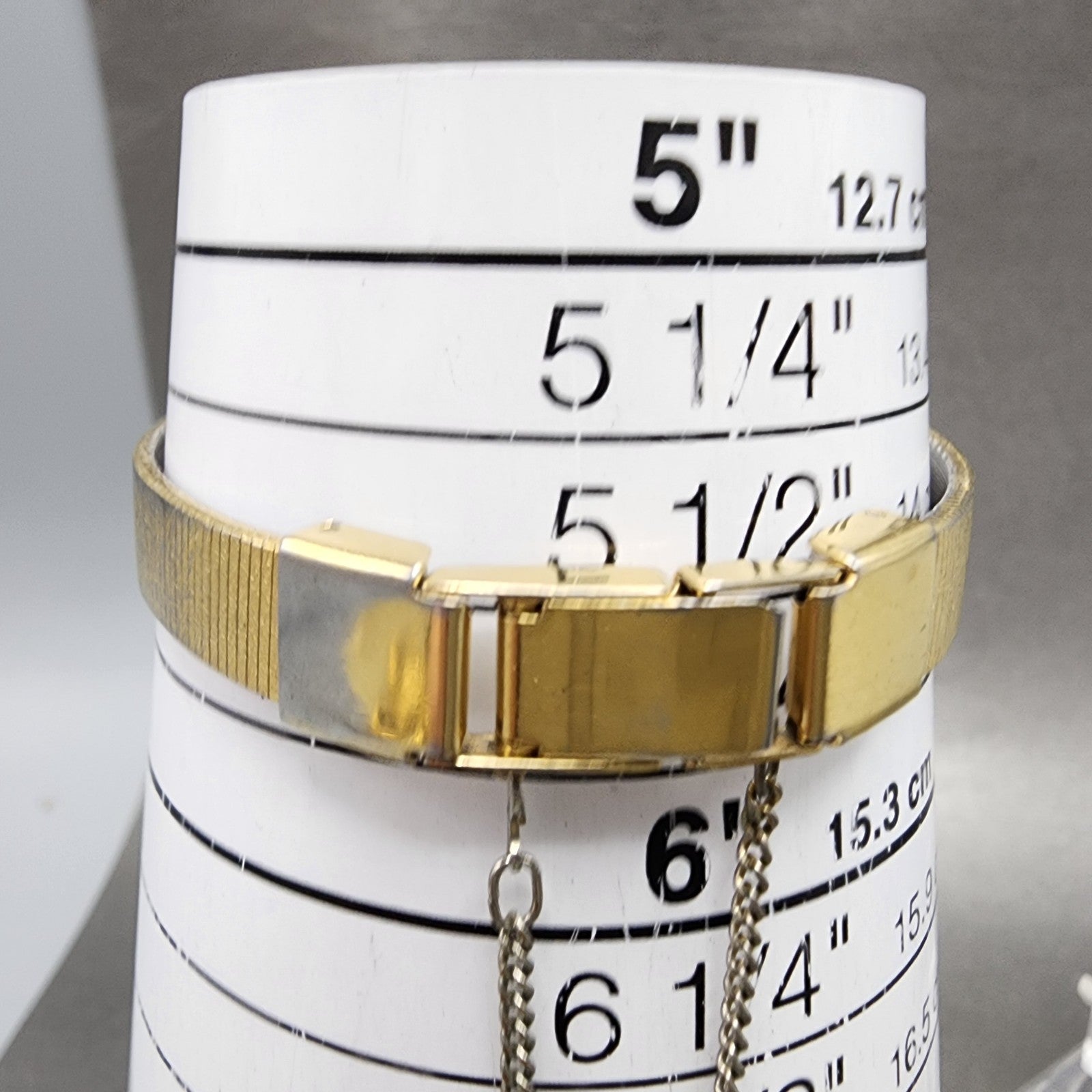 Seiko Watch Women 20mm Black Dial Gold Tone Round 8y210029 New Battery10