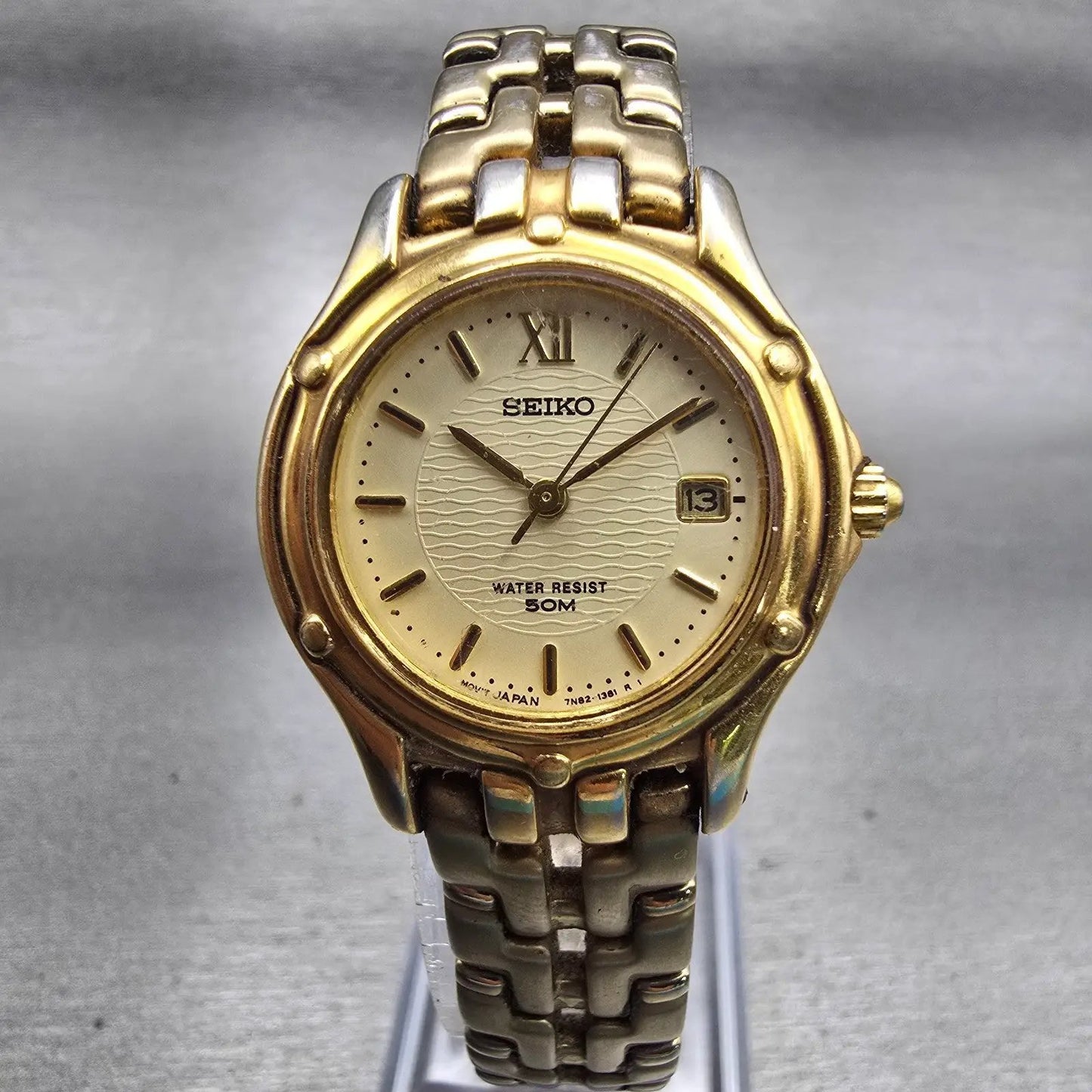 Seiko Watch Women 26mm Champagne Dial Two Tone Date Round 7N82-0599 New Battery0