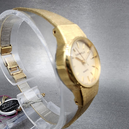 Bulova Caravelle Watch Women 19mm Cream Dial Gold Tone Round 48J07 NOS New Batt6