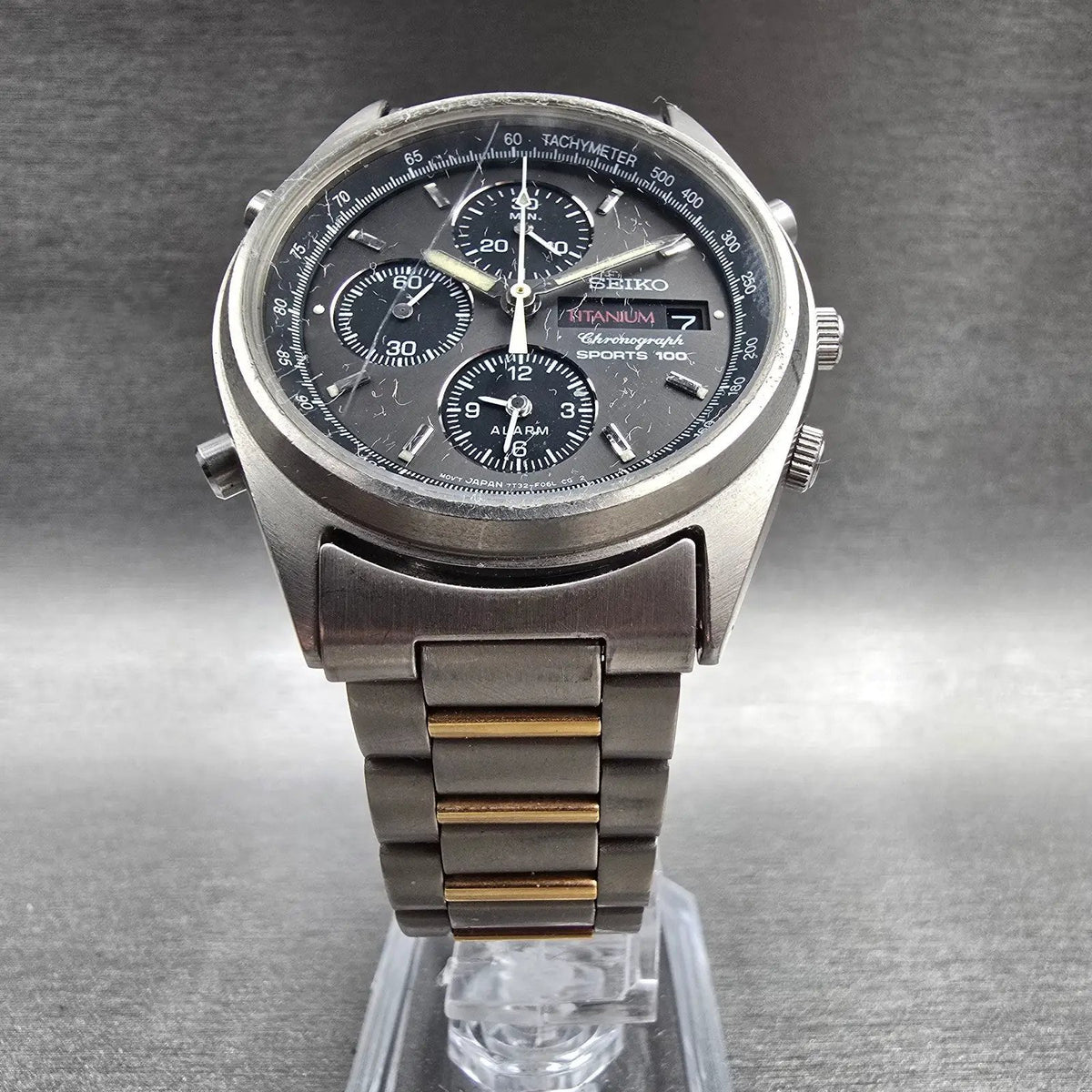 Seiko Sports 100 Chronograph Watch Men 37mm Gray Dial Titanium READ!!! New Batt5