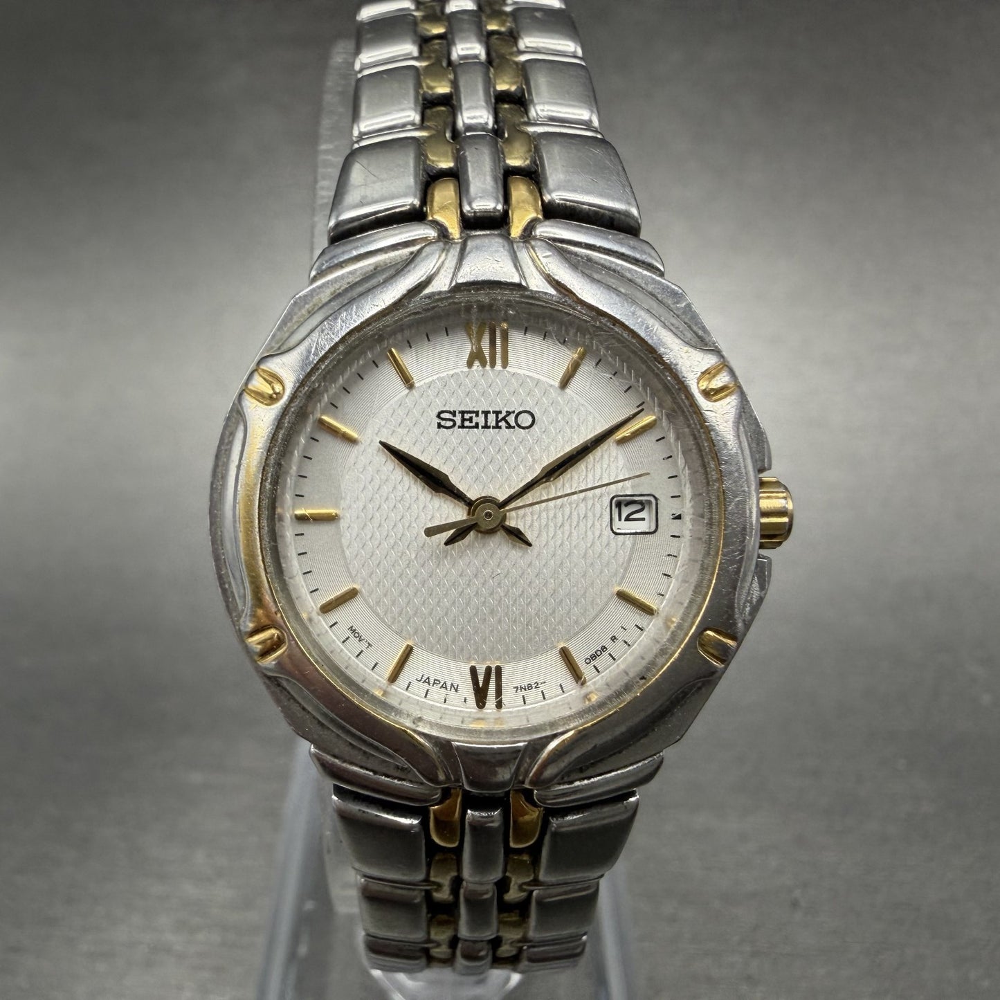 Seiko Watch Women 26mm Silver Dial Two Tone Date Round 7n82-0at0 New Battery IOJ0