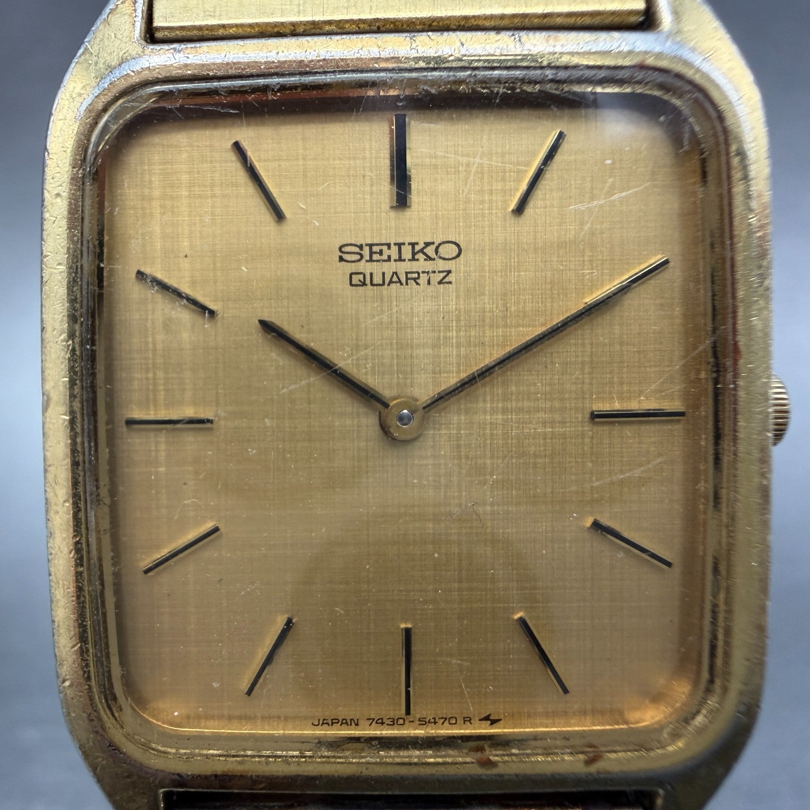 Seiko tank Watch Men 26mm Champagne Dial Gold Tone Rectangle 7430-5309 New Batt1