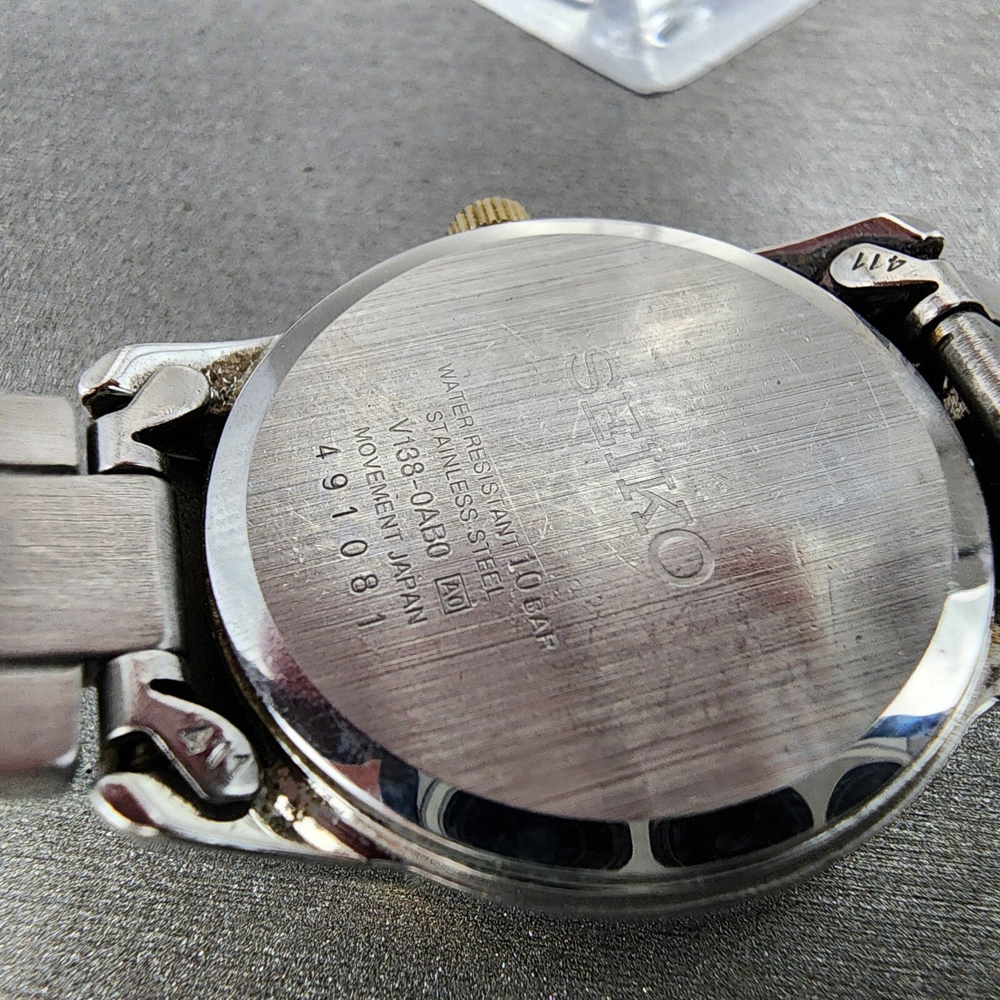 Seiko Solar Watch Women 28mm Blue Dial Two Tone Daydate Round READ!!!! V1380AB09