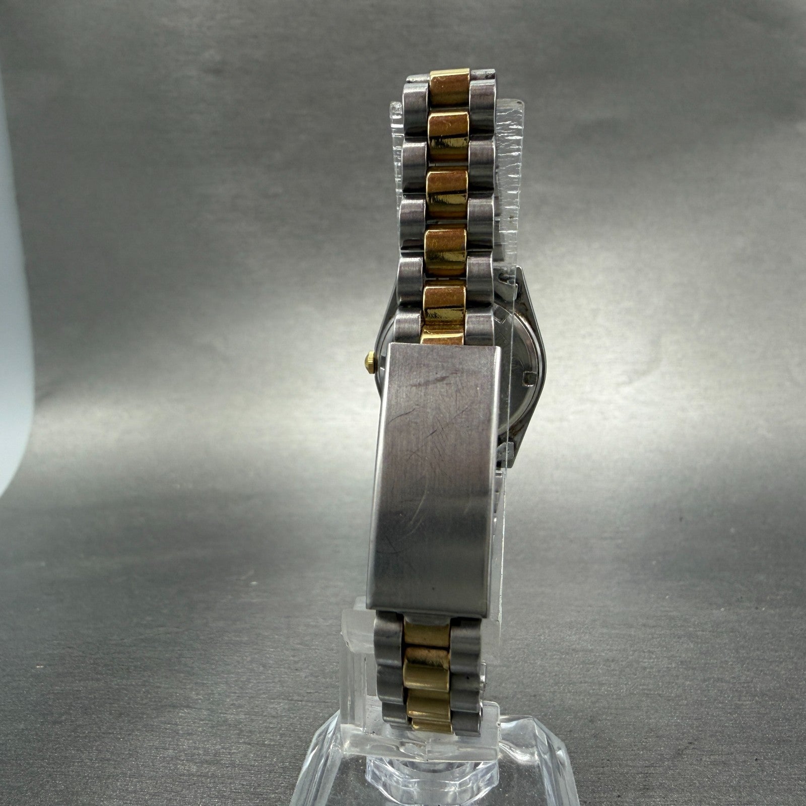 Seiko SQ Watch Women 24mm Gold Dial Two Tone Daydate Round 3E23-0A60 New Batt QP7