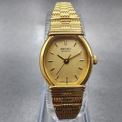 Seiko Watch Women 17mm Champagne Dial Gold Tone Oval 2y015c19 New battery0