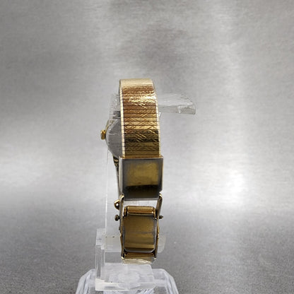 Bulova Watch Women 16mm Champagne Dial Gold Tone Round 83391 New Battery7