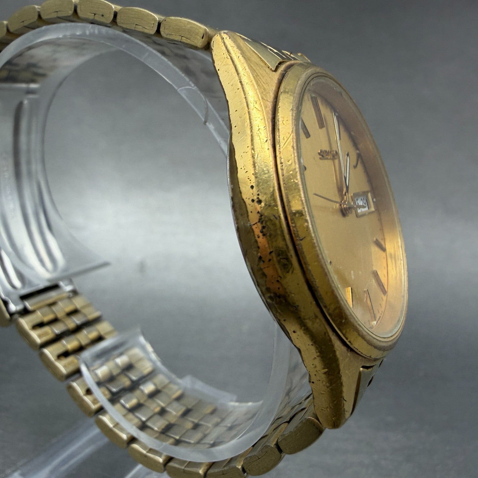 Seiko Watch Men 37mm Champagne Dial Gold Tone Daydate Round 7N43-9048 PARTS VTG4