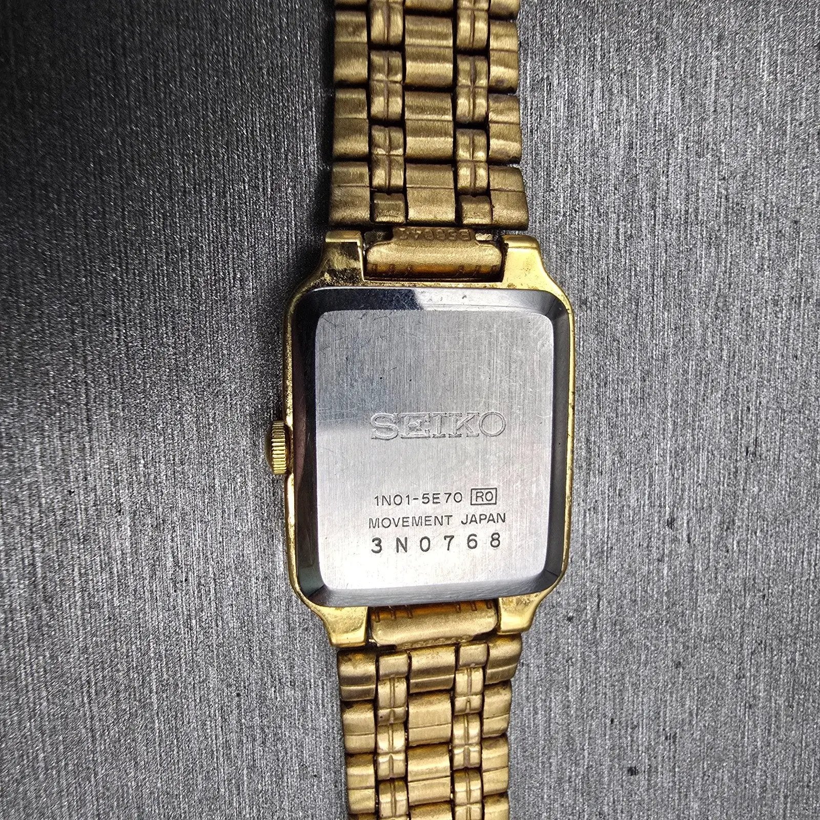 Seiko Watch Women 17mm Gold Dial Gold Tone Rectangle 1N01-5E70 New Battery VTG10