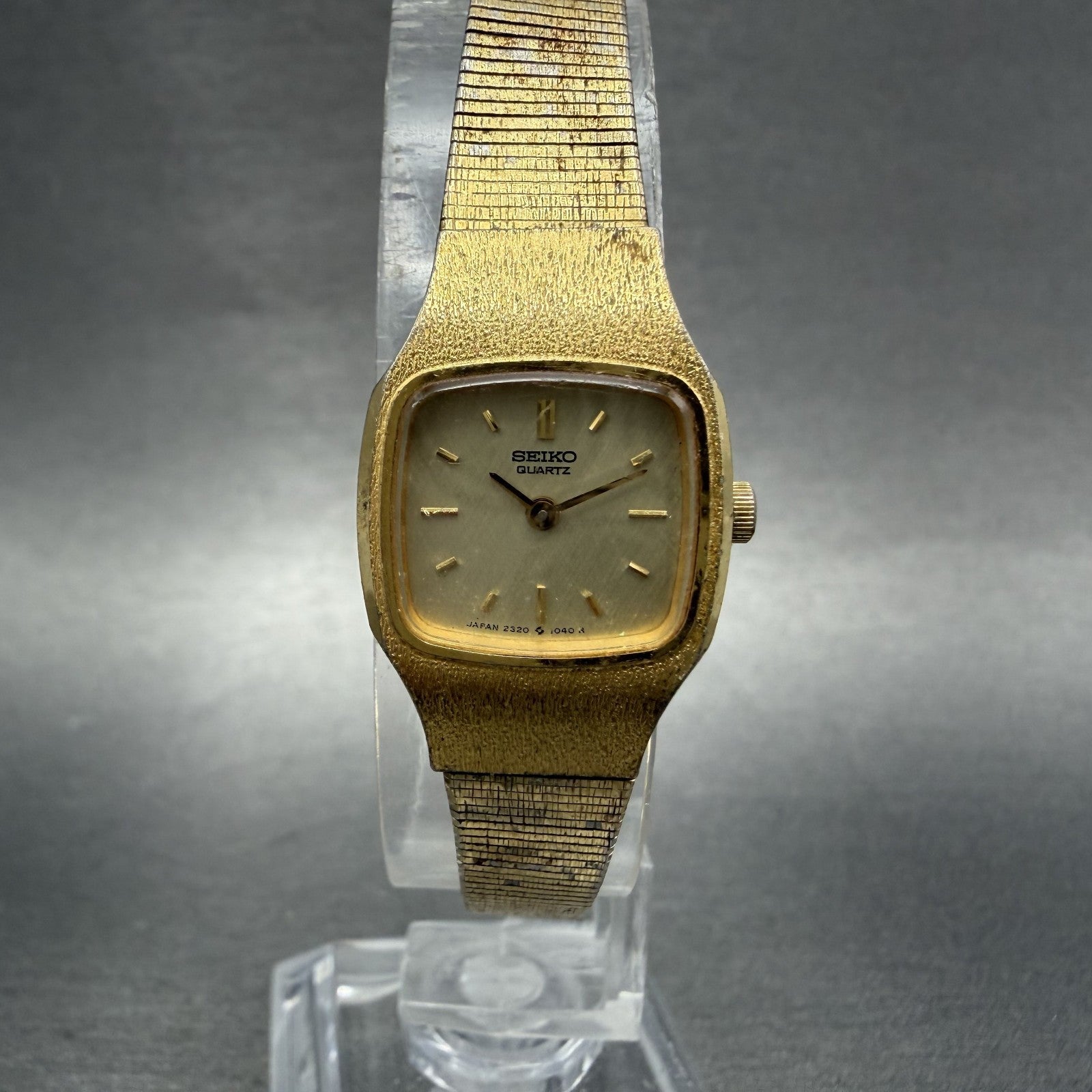 Seiko Watch Women 18mm Champagne Dial Gold Tone Rectangle 23205269 NewBattery L0
