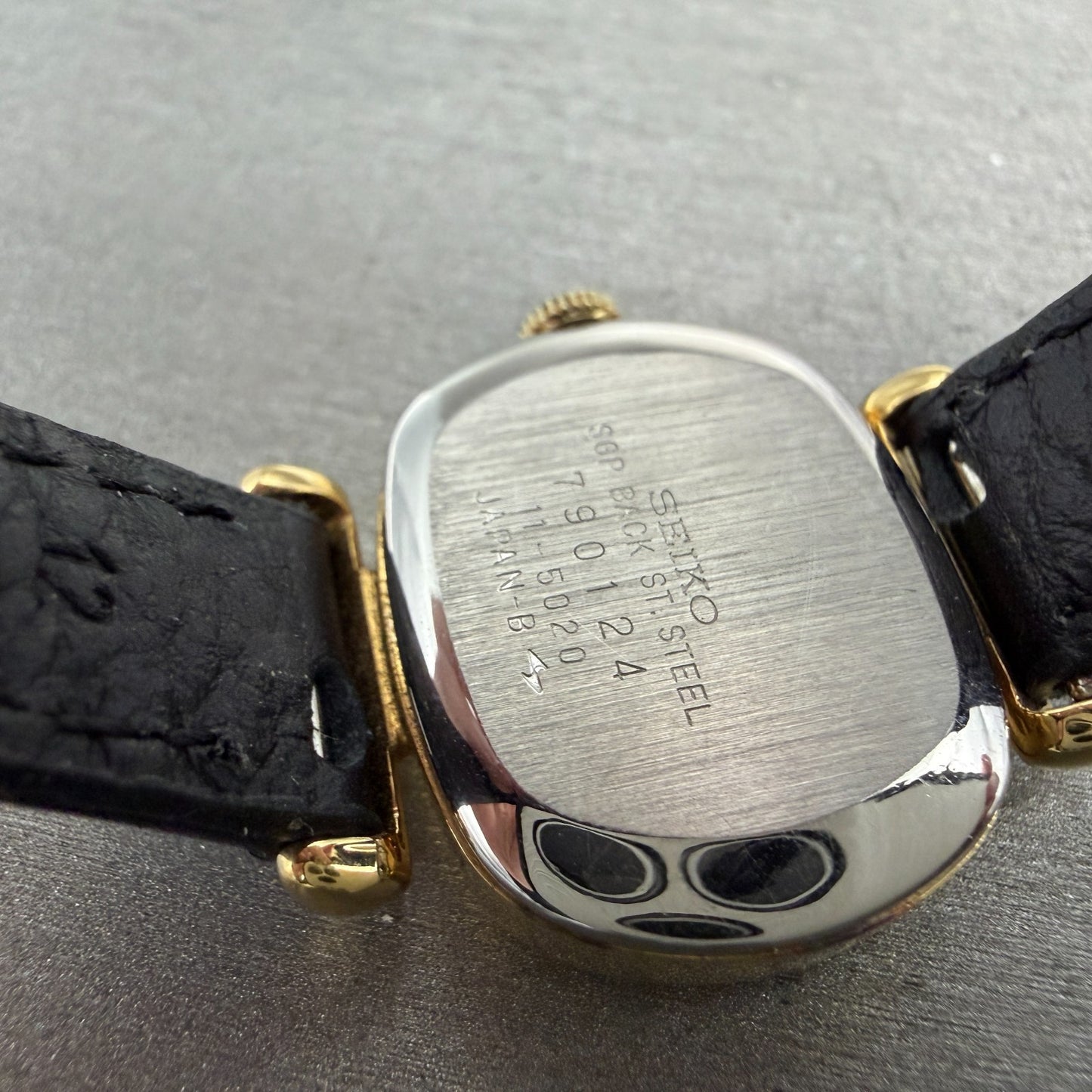 Seiko Watch Women 25mm Brown Dial Gold Tone Oval Manual Winds Runs 11-5020 VTG10