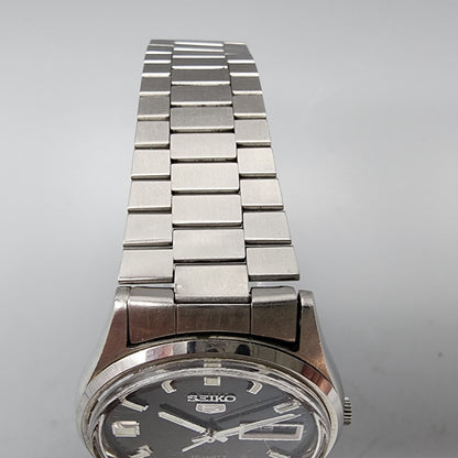 VTG Seiko 5 Watch Men 34mm Gray Dial Silver Tone Daydate Round 8C23-6010 New Bat