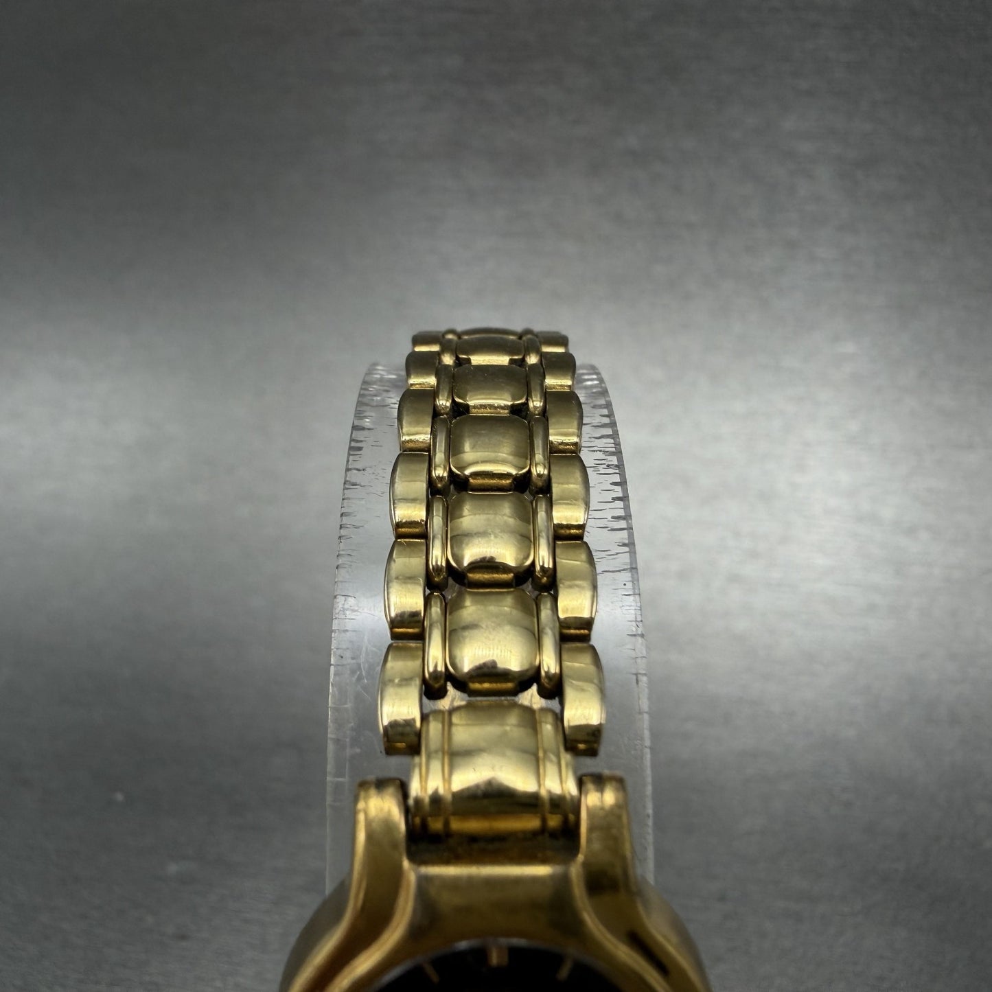 Seiko Watch Women 19mm Black Dial Gold Tone Round V401-0289 New Battery UIVCFDX4