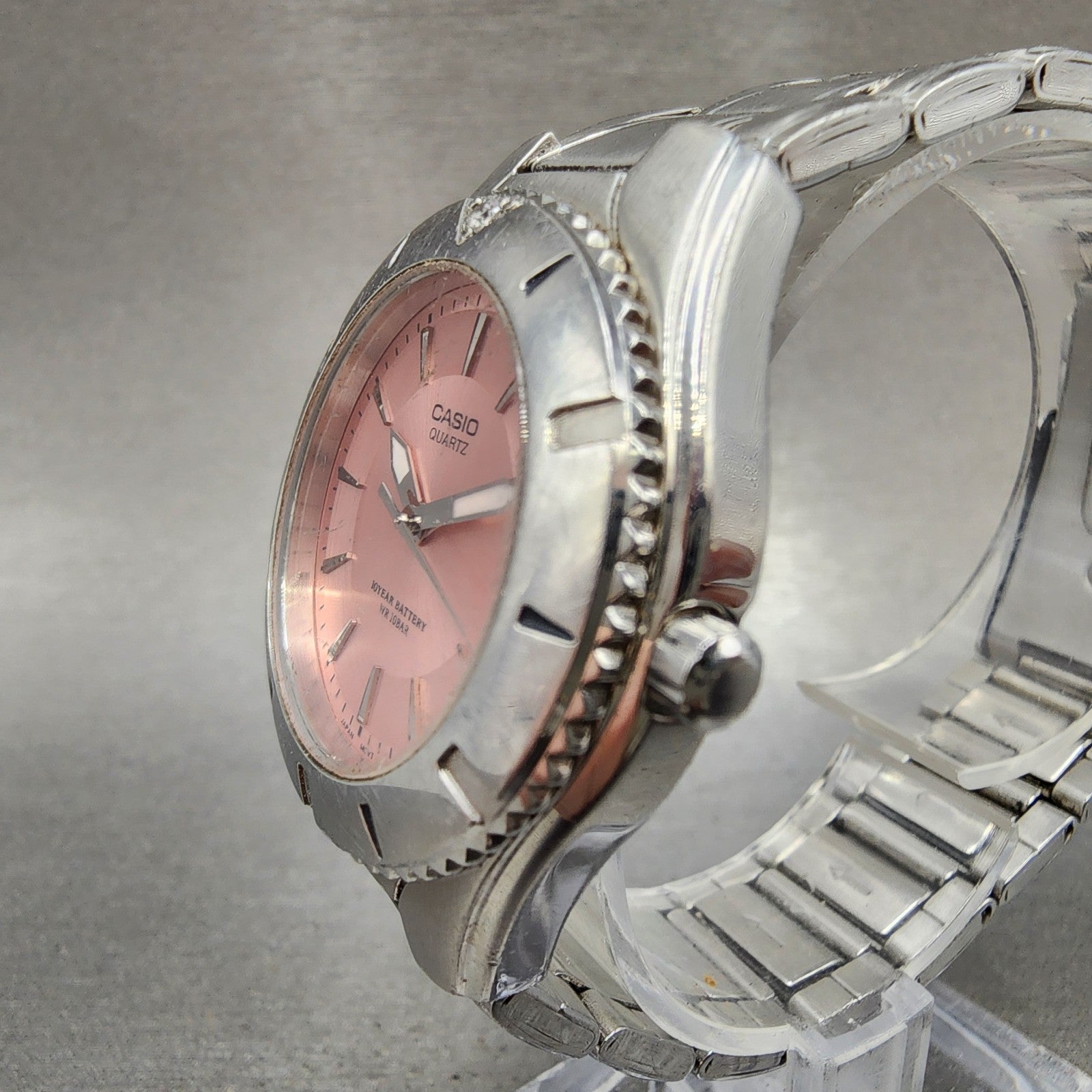 Casio Women Diver Watch Women 33mm Pink Dial Silver Tone Date LTD1035 New Batt2