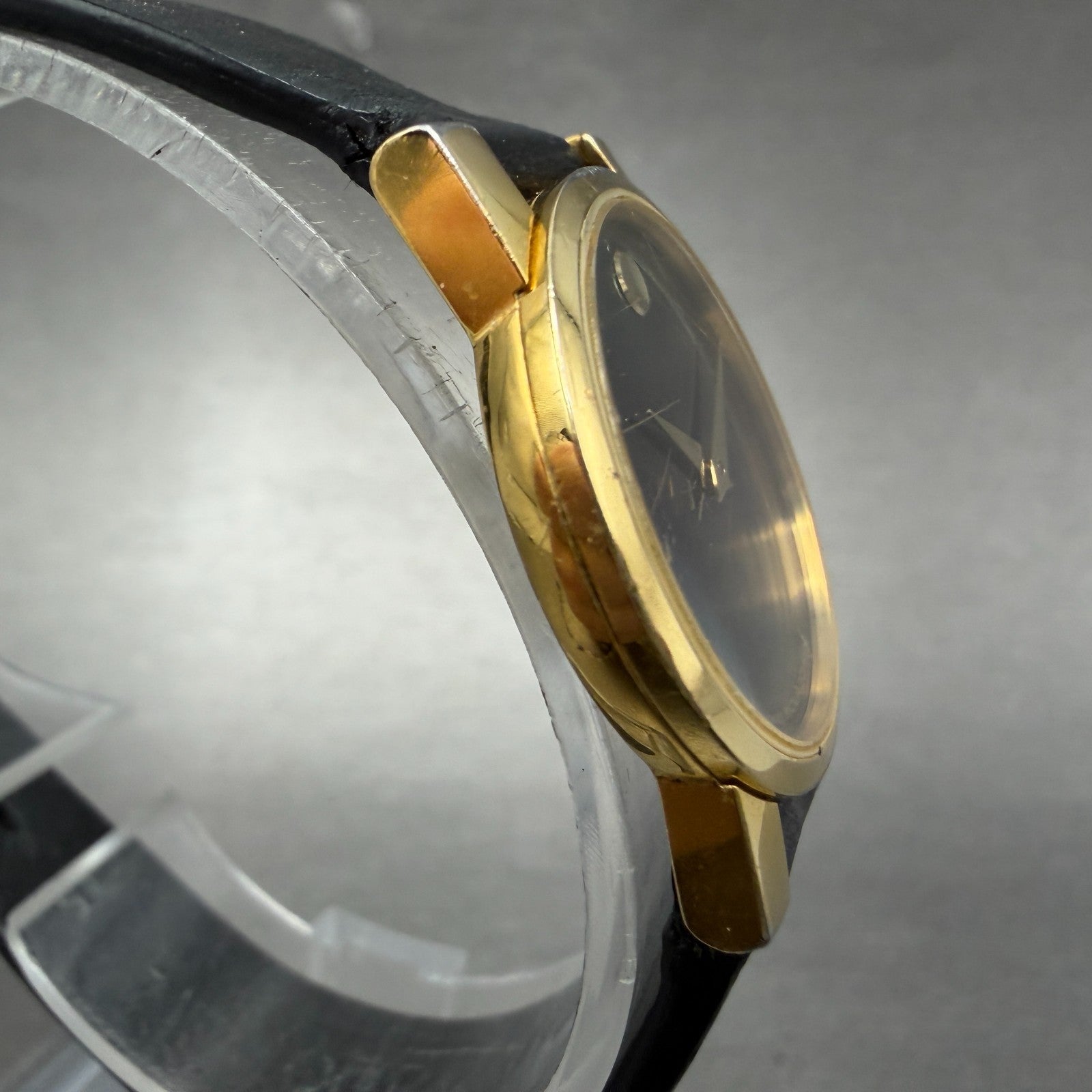 Movado Muesum Watch Women 25mm Black Dial Gold Tone Round 87 A1 845 New Battery13