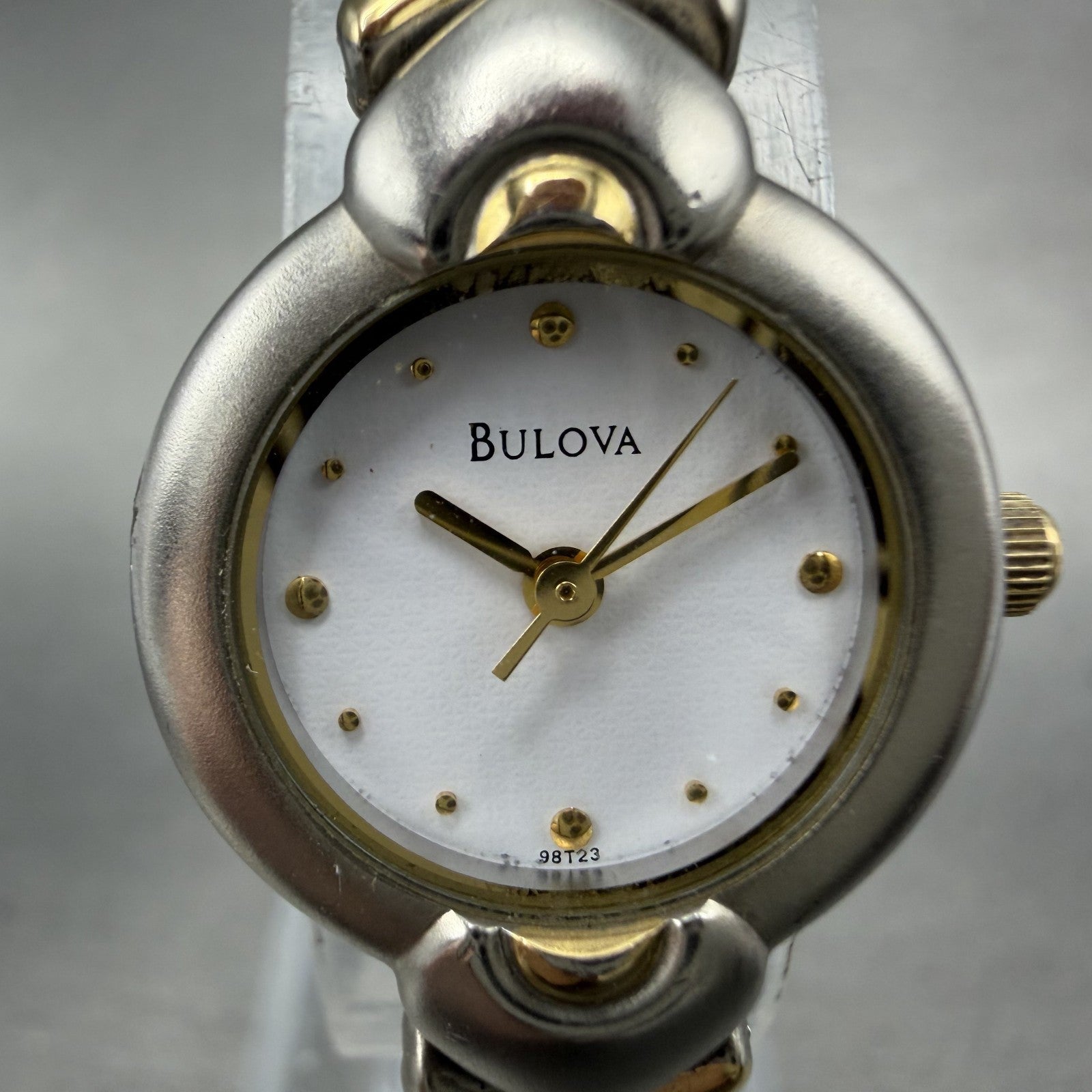 Bulova Watch Women 20mm White Dial Two Tone Round Bracelet 98T23 New Battery1