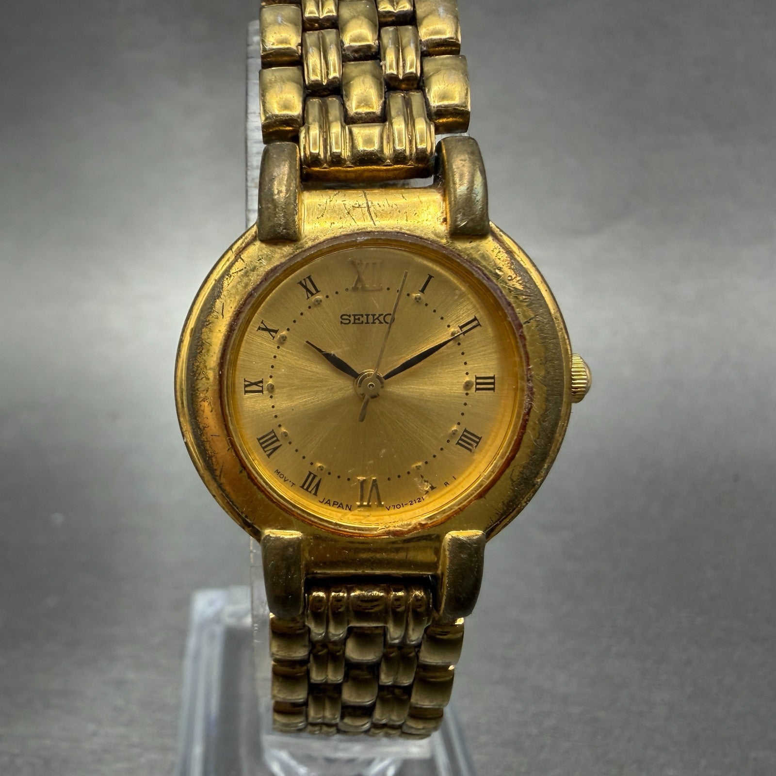 Seiko Watch Women 24mm Champagne Dial Gold Tone Round V701-1781 New Battery0