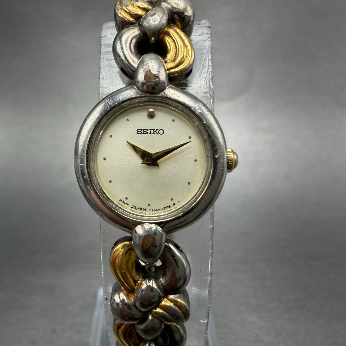 Seiko Watch Women 18mm White Dial Two Tone Round Y150-0M69 New Battery Vintage0