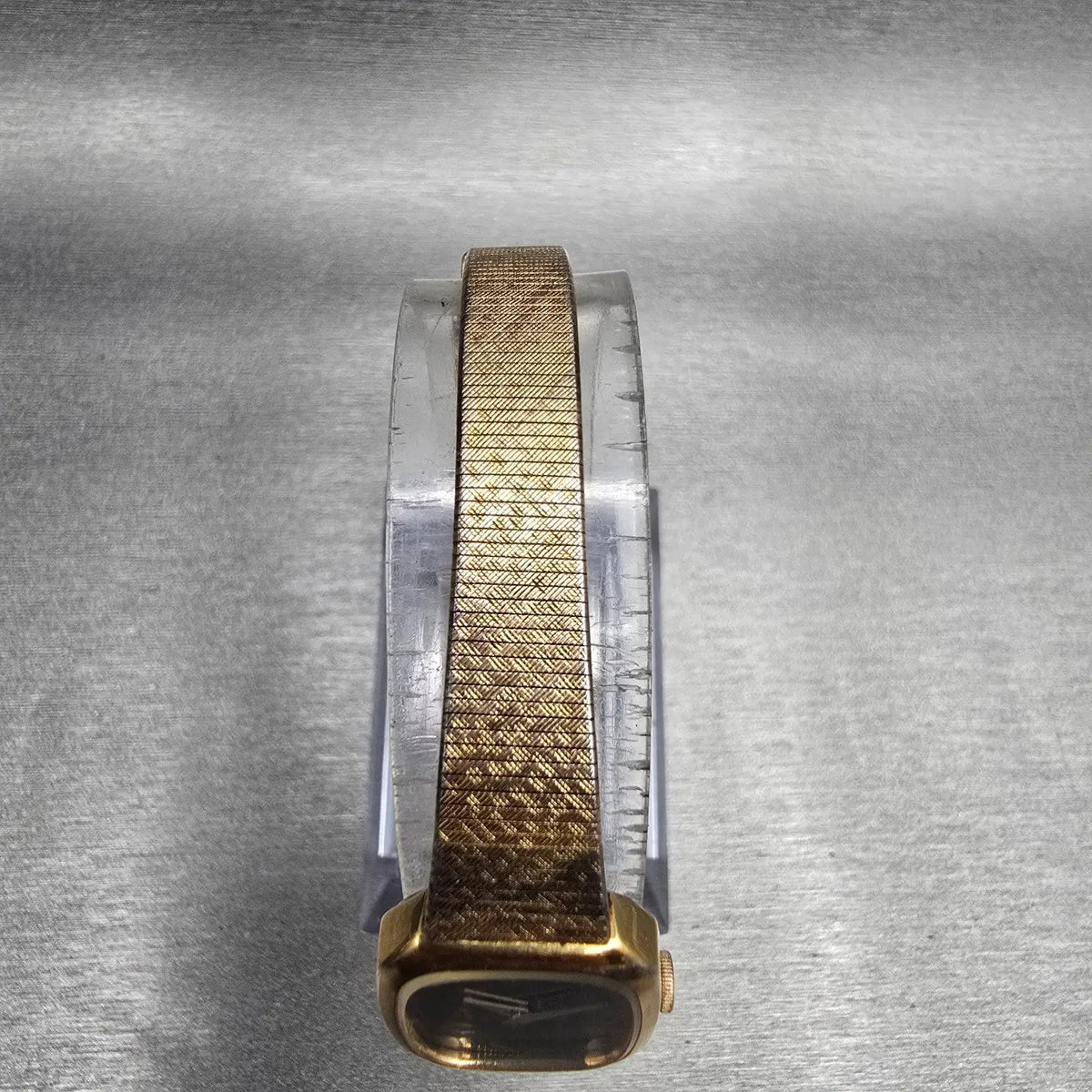 Seiko Watch Women 17mm Black Dial Gold Tone Rectangle 1400-8149 New Battery JP234