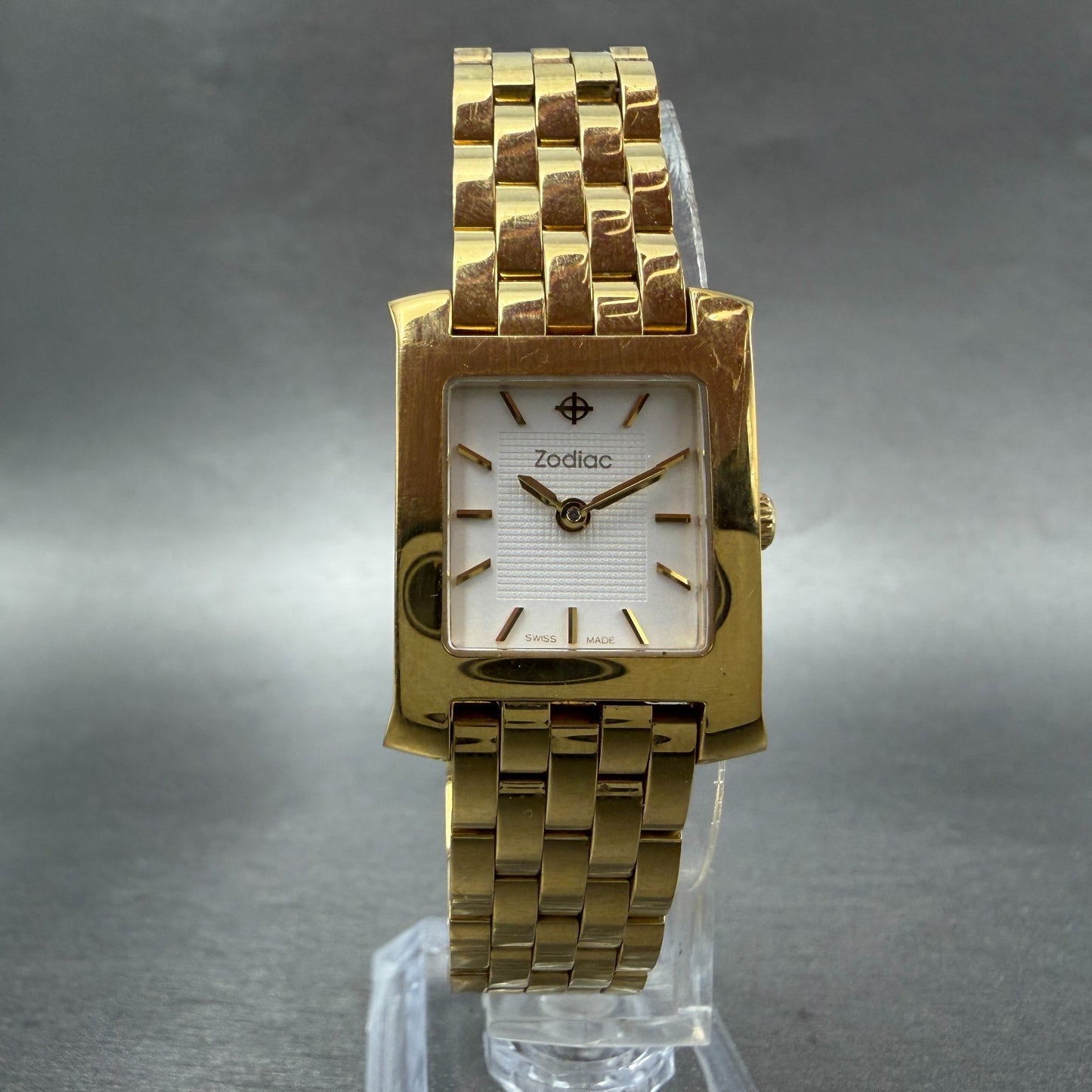 Zodiac Tank Watch Women 21mm White Dial Gold Tone Rectangle Z03201 New Battery5