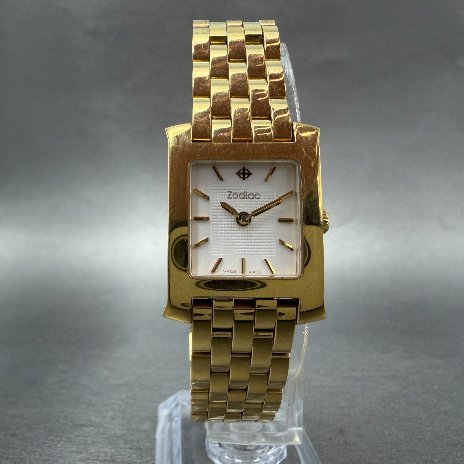 Zodiac Tank Watch Women 21mm White Dial Gold Tone Rectangle Z03201 New Battery5