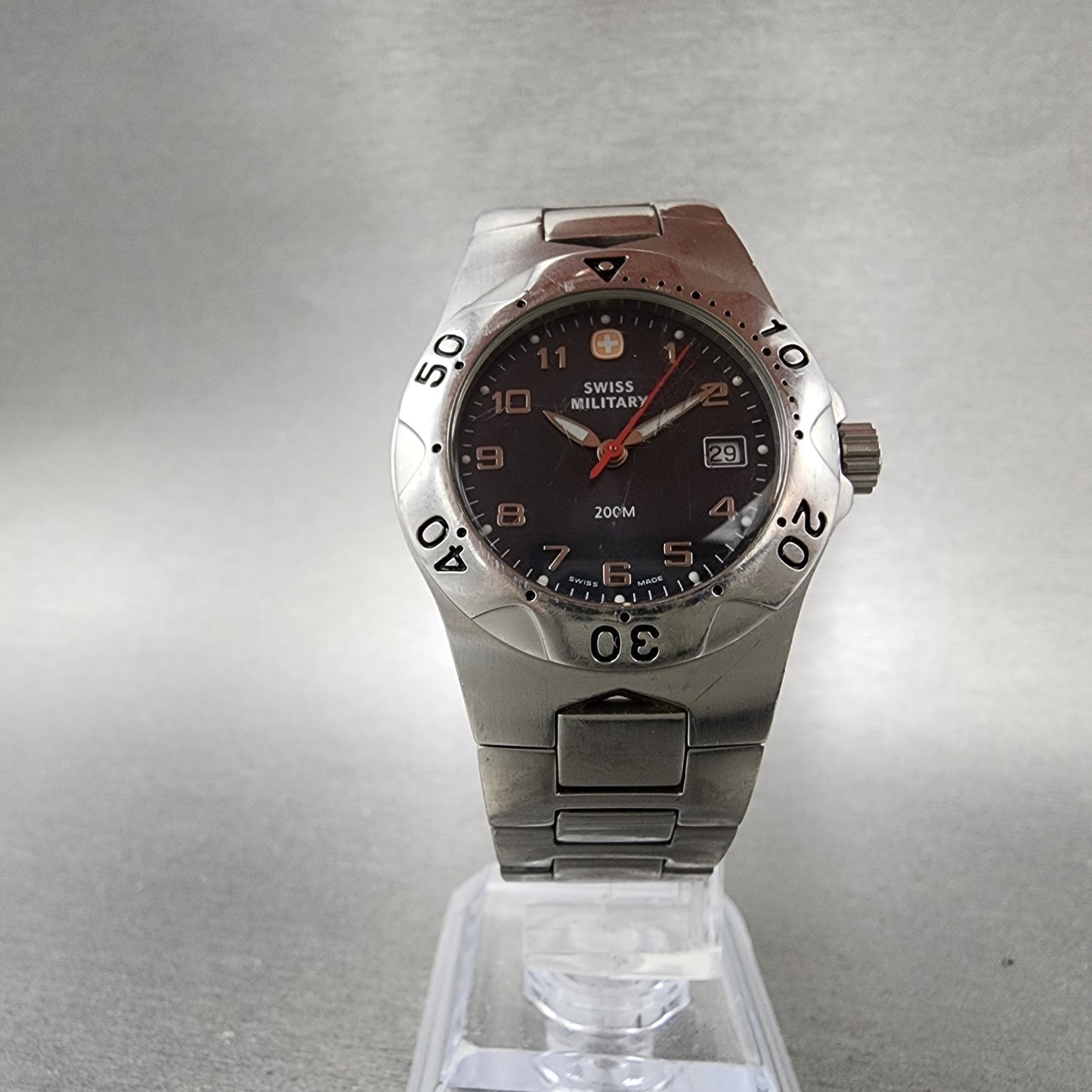 Swiss Military Dive Watch Women 31mm Blue Dial Silver Tone date Round New Batt5