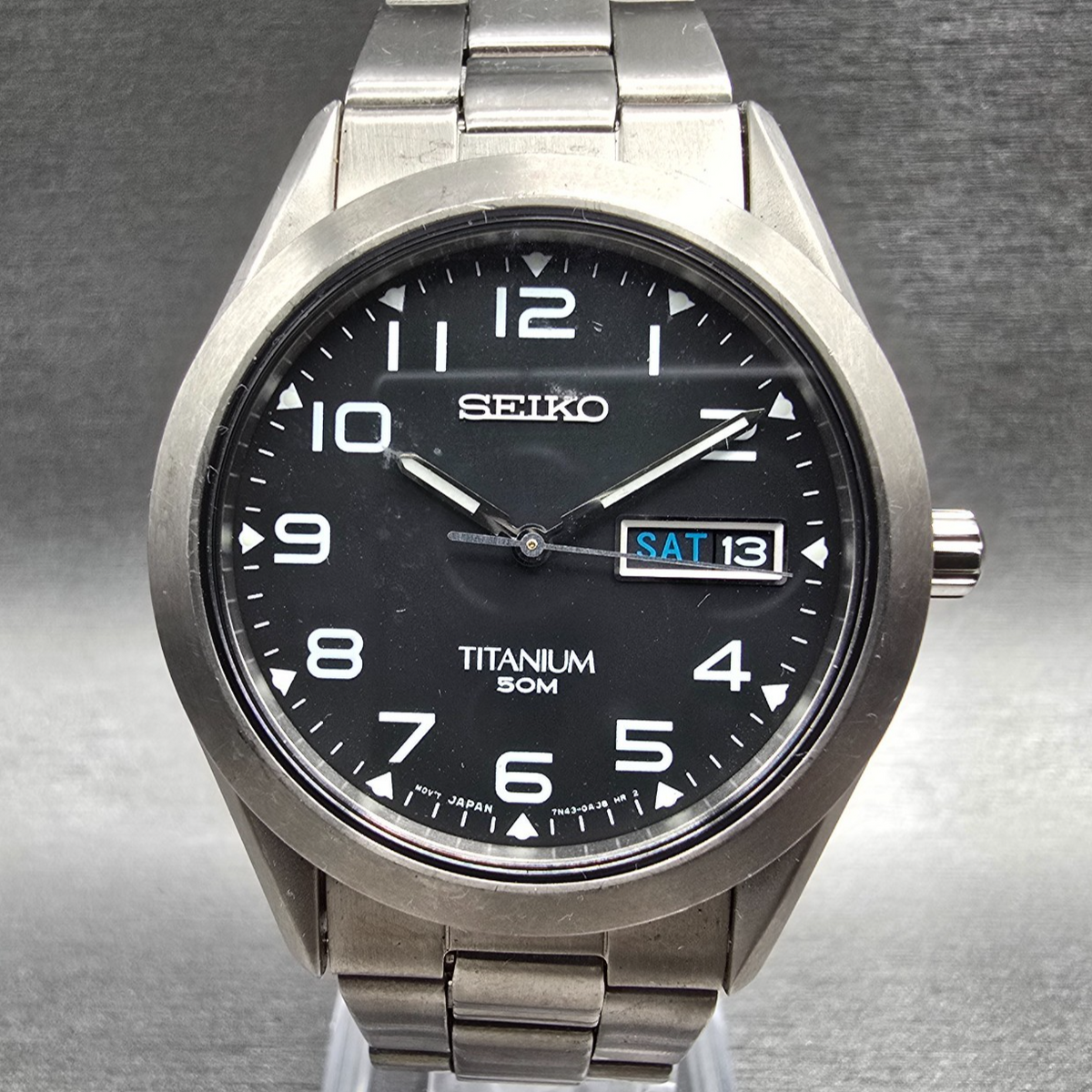 Seiko Watch Men 37mm Black Dial Titanium Daydate Round 7N43-0AB0 New Battery0