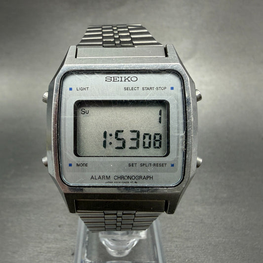 Seiko Digital Watch Men 34mm LCD Silver Alarm Chrono A914-5A09 New battery0