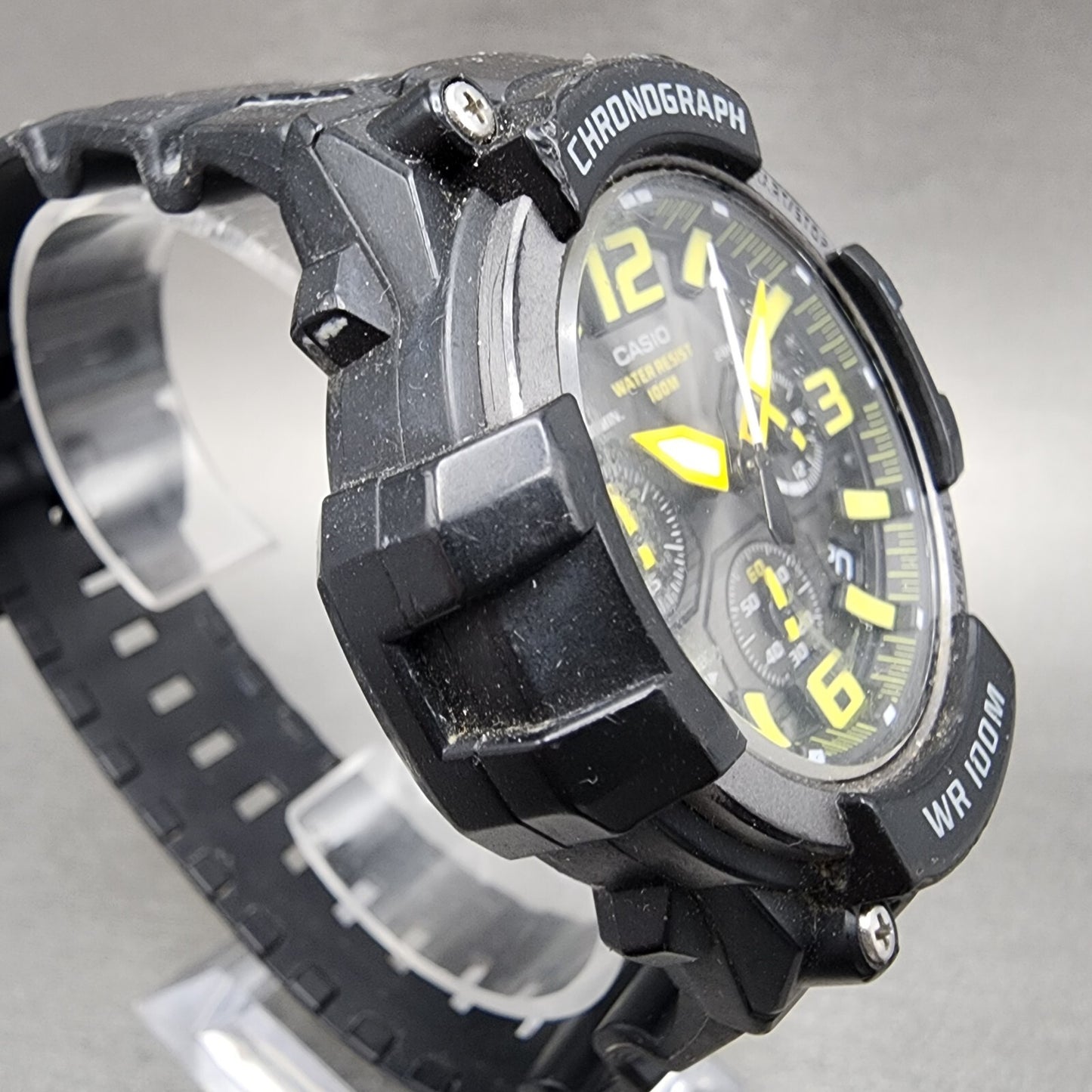 Casio MCW100H Chronograph Watch Men 49mm Black Dial Black Tone Date New Battery3