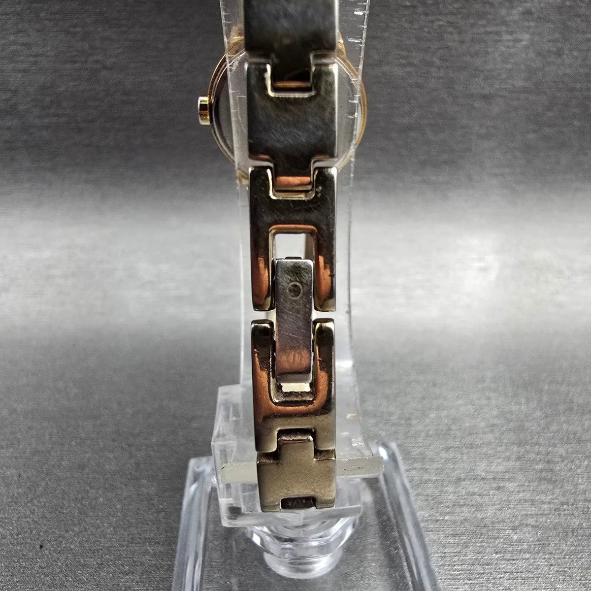 Seiko Watch Women 20mm MOP Dial Gold Diamonds Round 1N00-0GN0 New Battery7