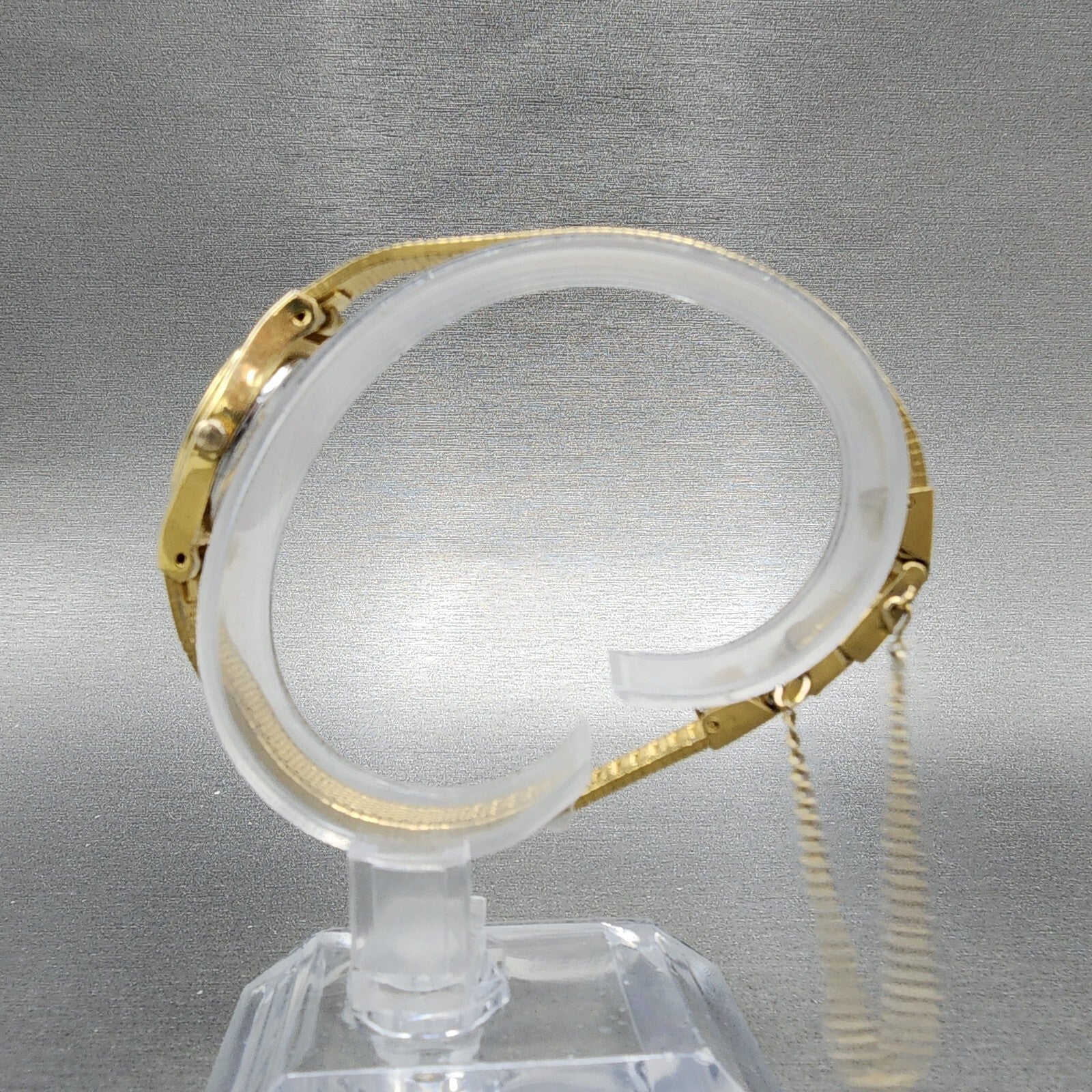 Citizen CQ Watch Women 17mm Black Dial Gold Tone Oval 5930S25350 New Battery6