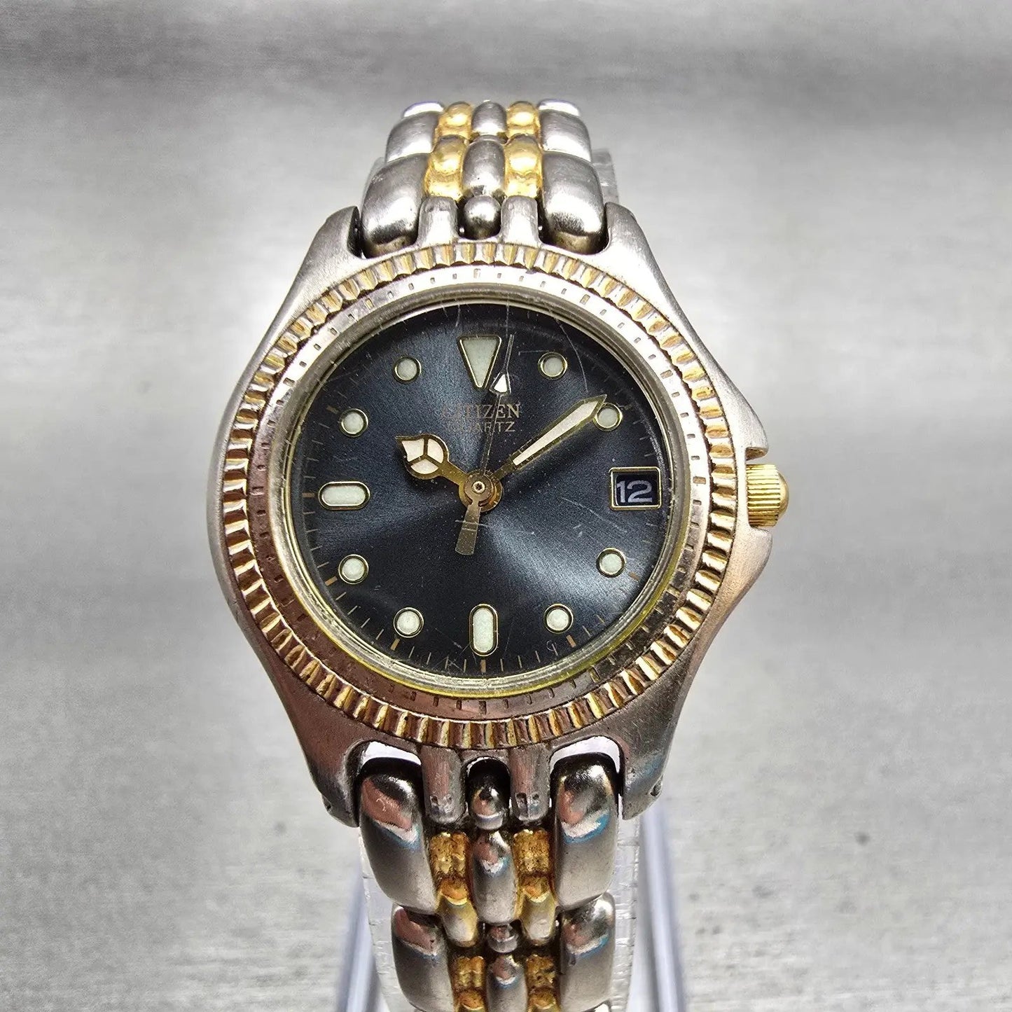 Citizen Watch Women 25mm Gray Dial Two Tone Date 6010-G14091 New Battery Vintage0