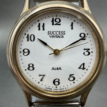 Seiko Alba Success Watch Women 30mm White Dial Gold Tone V701-6B90 New Battery1